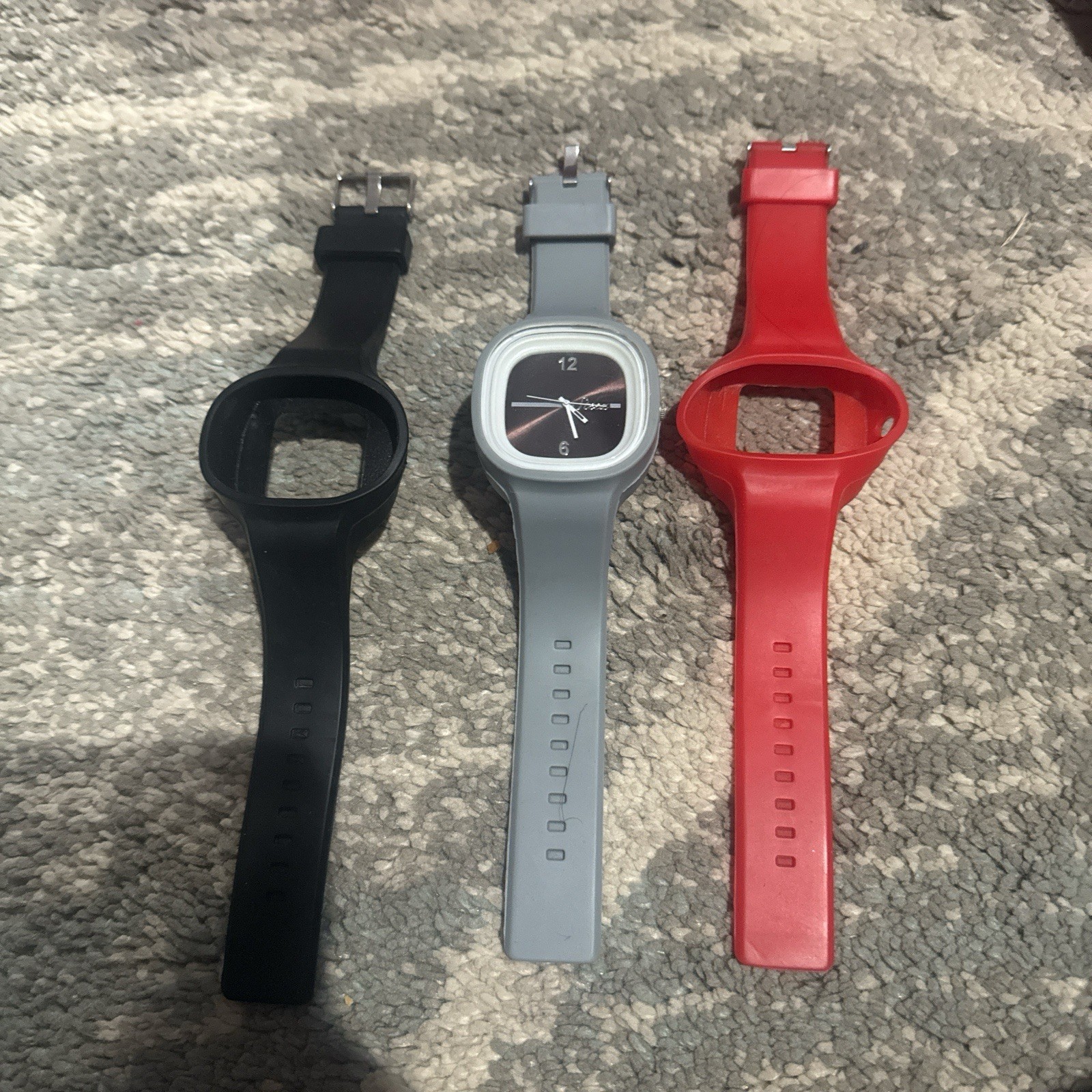 Steer Watch With Interchangeable Straps 3 Straps Black Red Gray