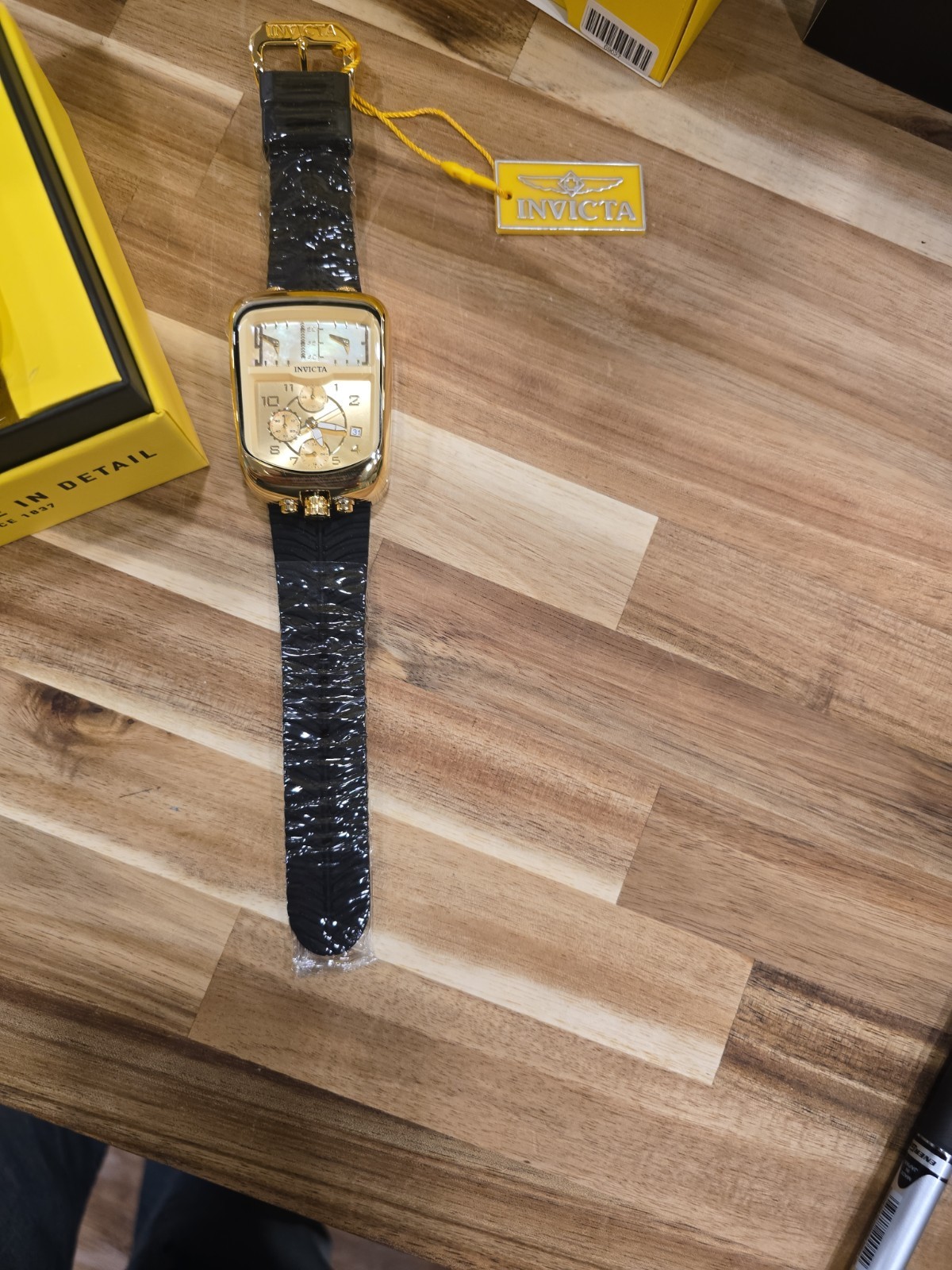 Invicta S1 Rally Dualshift Men’s Watch w/ MOP Dial – 42mm 49634 Gold New