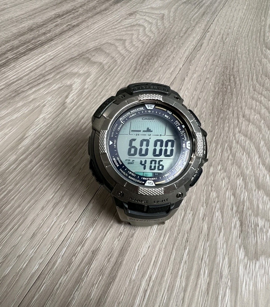 Casio Pathfinder PAW-1100T Multifunction Solar altimeter barometer compass etc.