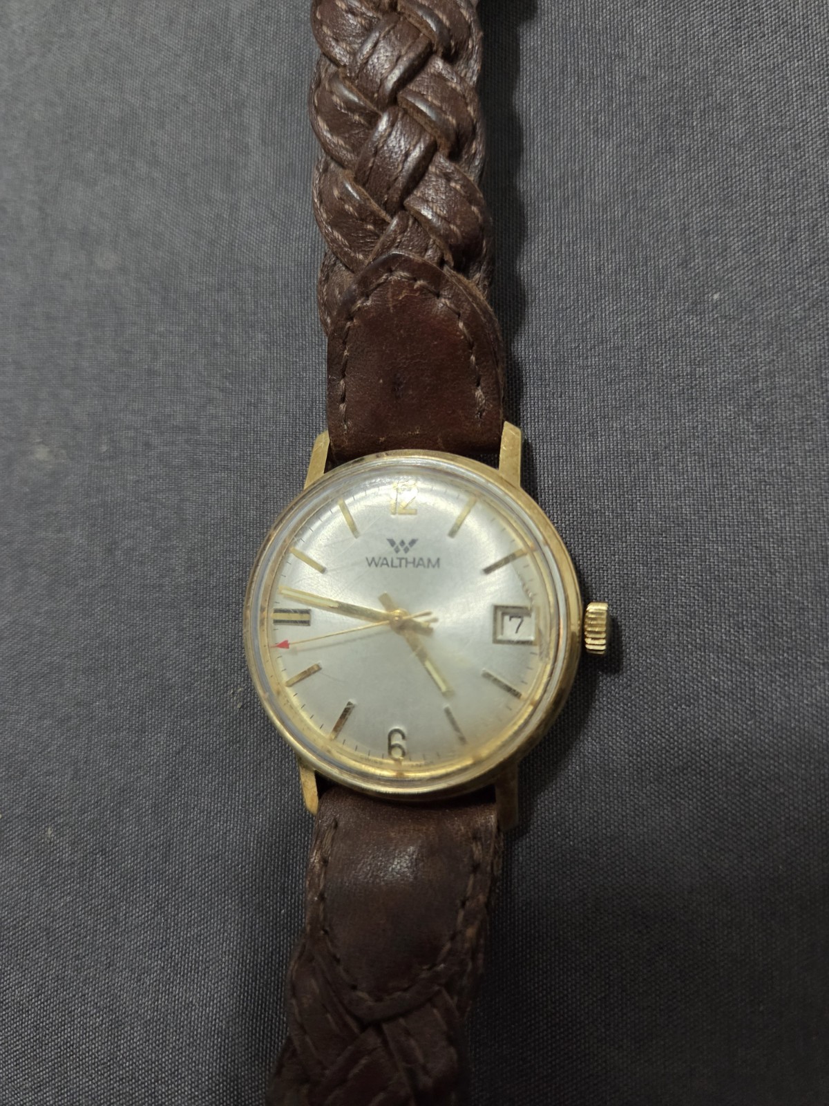 Vintage Waltham 17 Jewels Manual Wind Red Tip Second Gold Plated Watch RUNNING