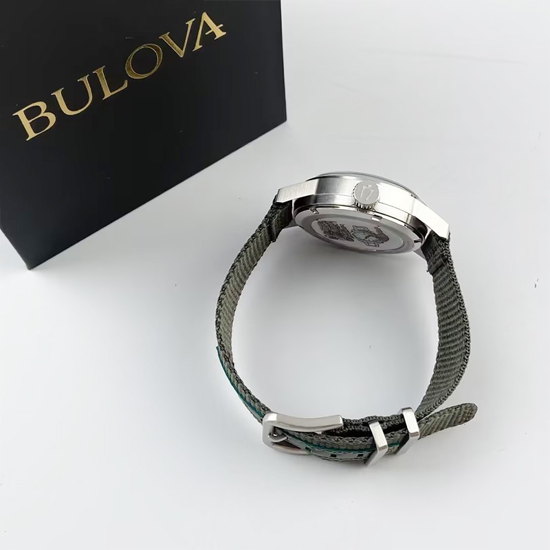 Bulova New Men’s VWI Special Edition Black Dial 96A259 Automatic Hack Watch 38mm