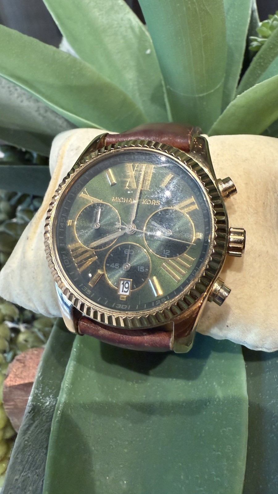 Michael Kors Chronograph Quartz Dress Watch Brown Leather Gold Stainless Steel