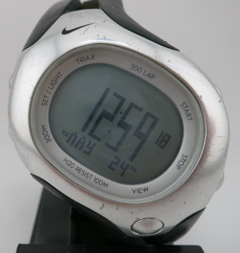 Nike Triax Speed 300 Digital Sport Black + Silver-Tone Watch – WR0101 – New Batt