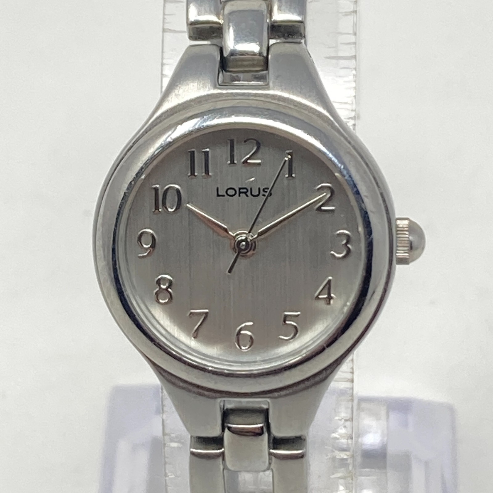 Lorus Women’s Watch 22mm Silver Tone Brushed Finish Classic New Battery 6.5″