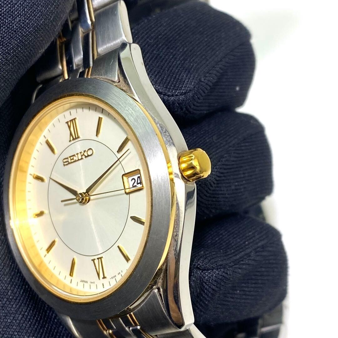 SEIKO Wristwatch Dress Formal Classic Date Indicator Roman Numerals Authentic