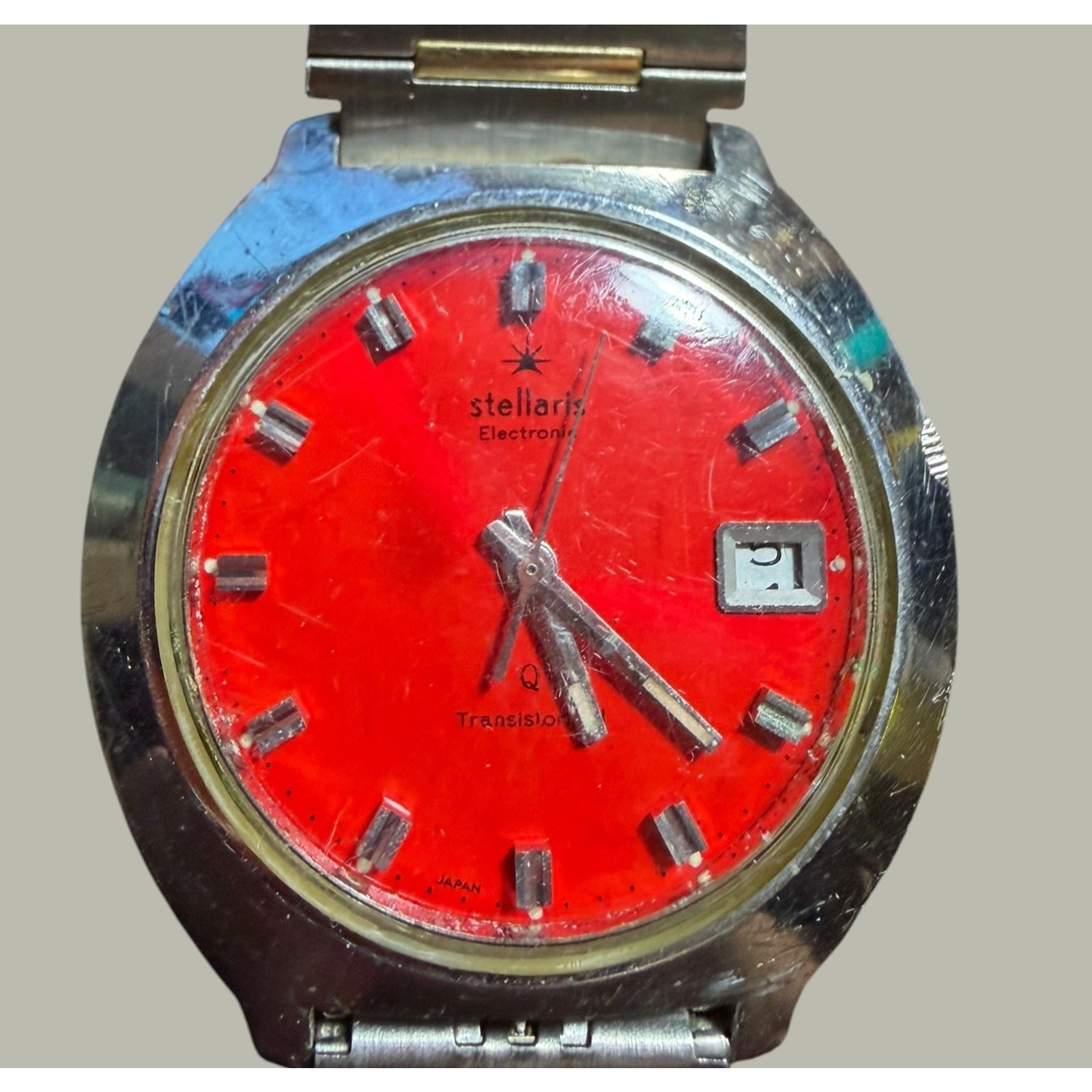 Vintage Stellaris Transistor Electronic Red Dial Men’s Watch Japan Movement