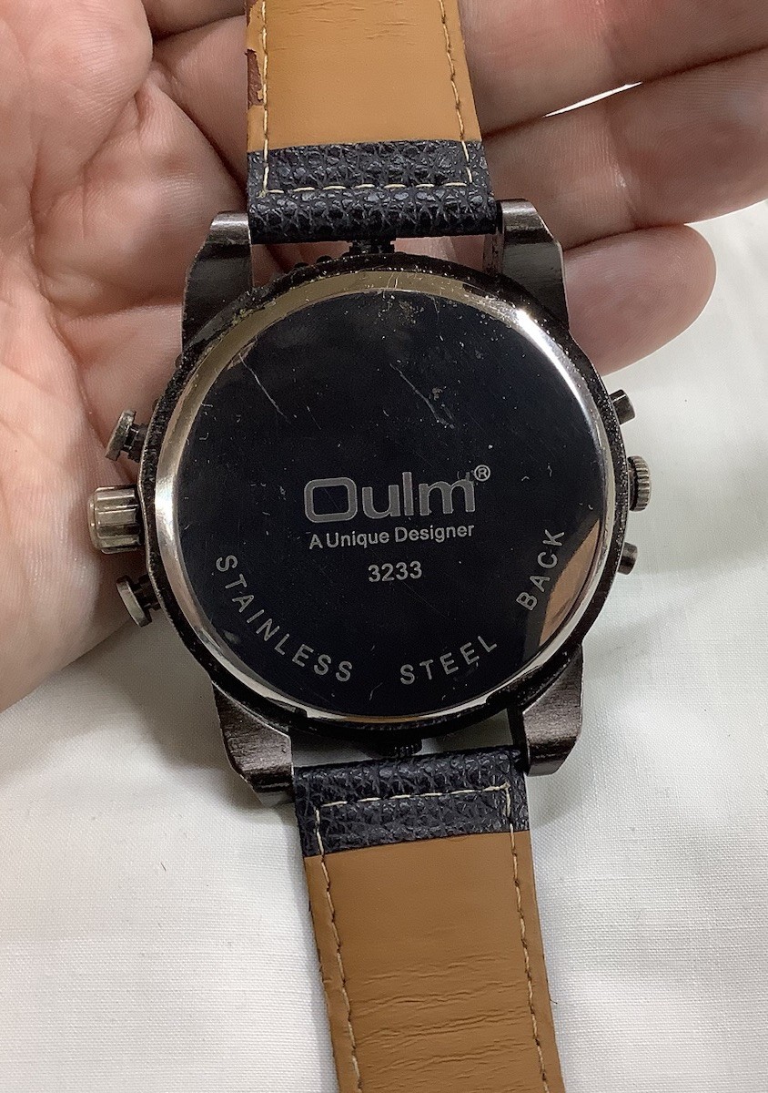 Unique Mens Oulm 3233 Oversized Quartz Movement Wristwatch Chronograph