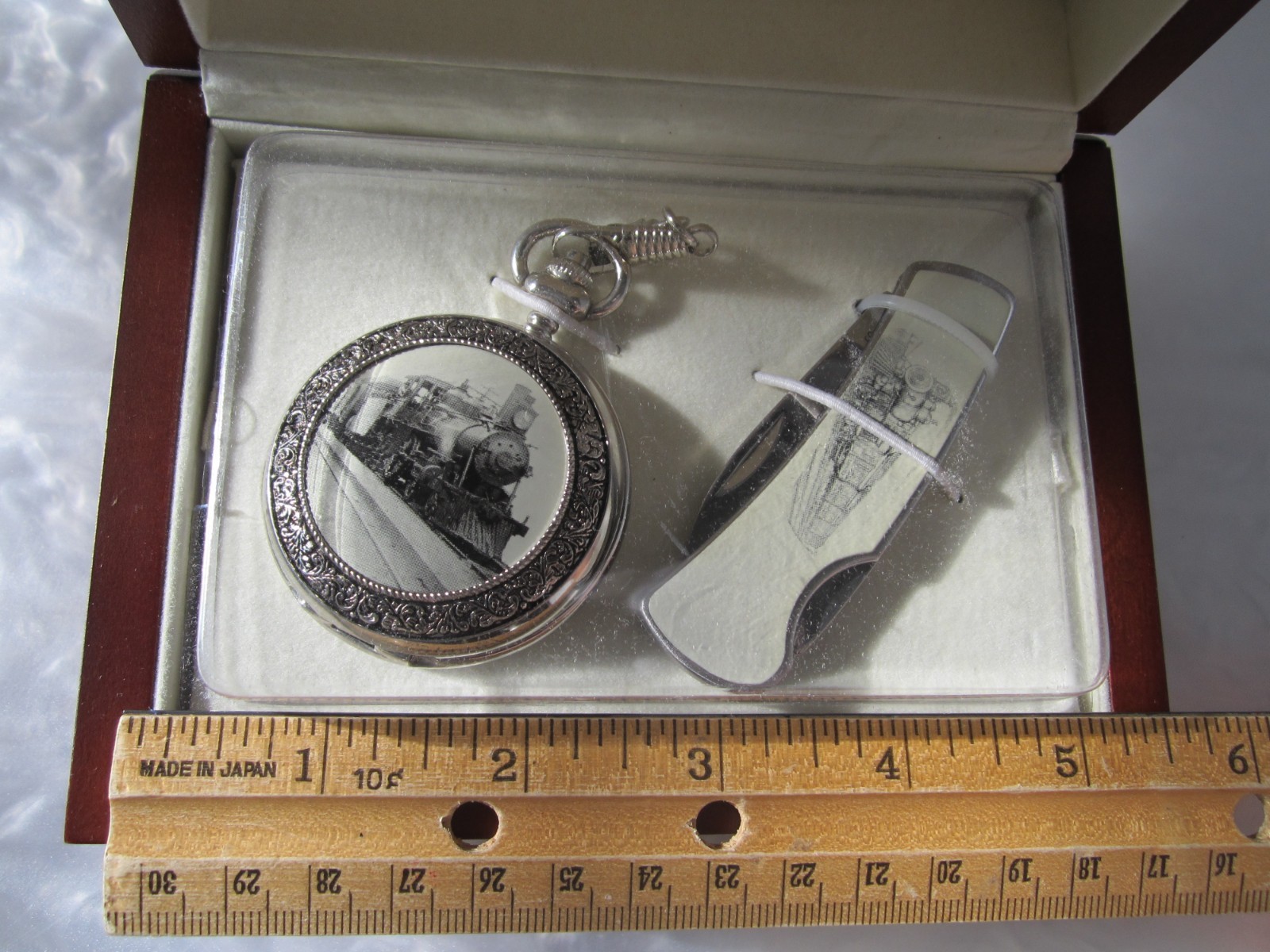 BEAUTIFUL VINTAGE PRESTIGE BY WALTHAM RAILROAD POCKET WATCH & FOLDING KNIFE SET