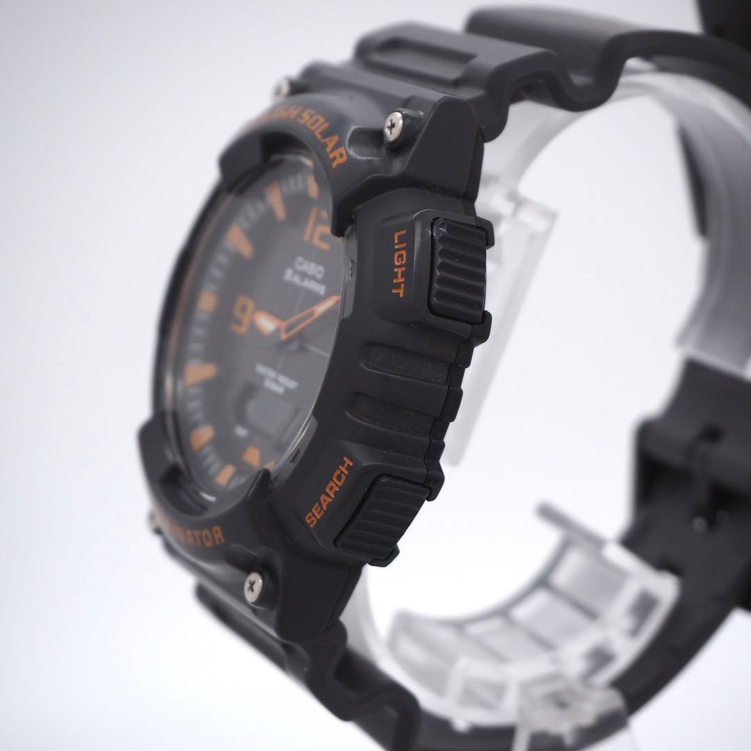 30-year-old working CASIO men’s analog-digital solar watch, black and orange