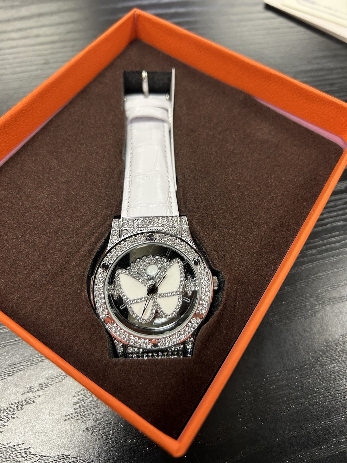 Touchon Wrist Watch For Women, Spinning Butterfly Part,