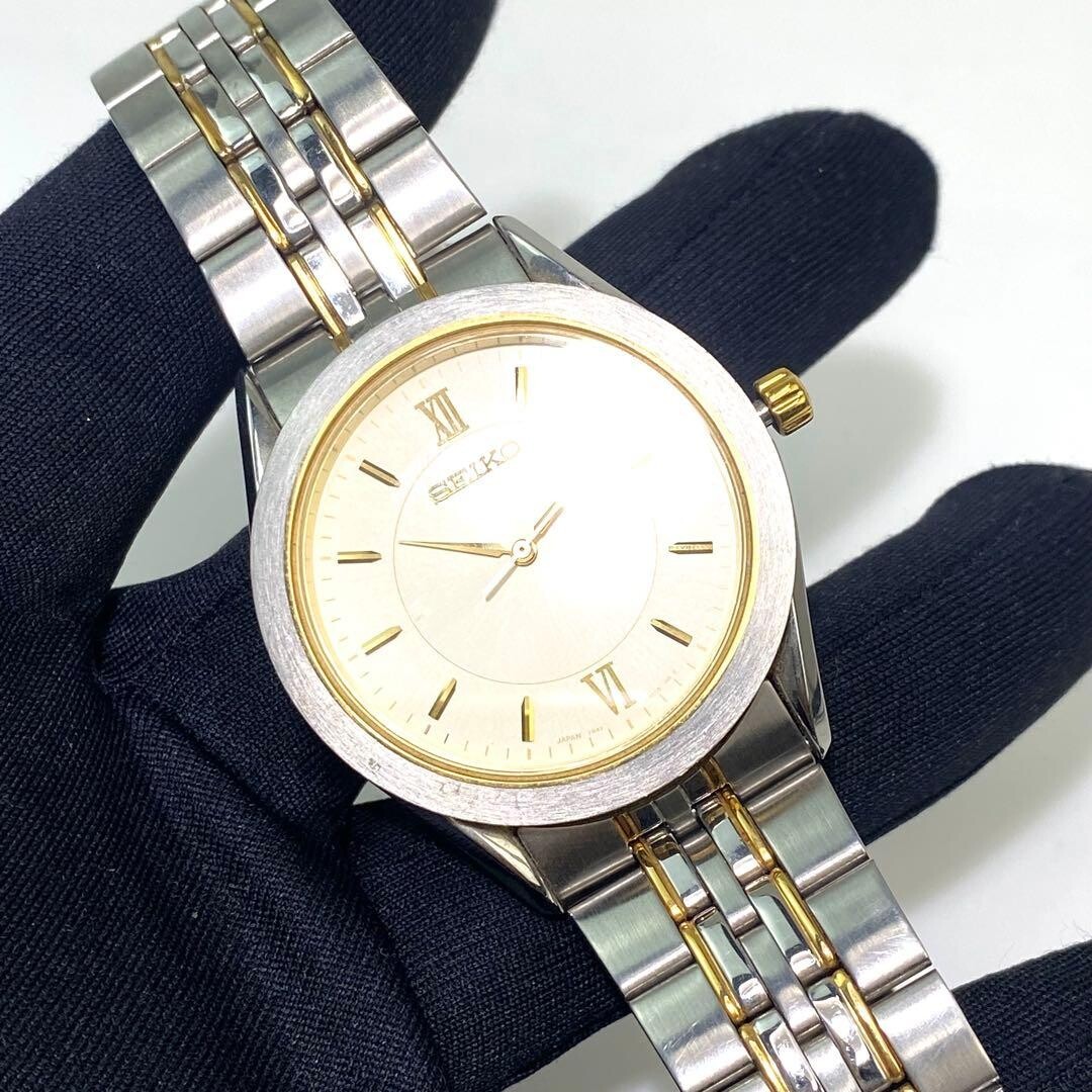 SEIKO Wristwatch Dress Formal Classic Date Indicator Roman Numerals Authentic