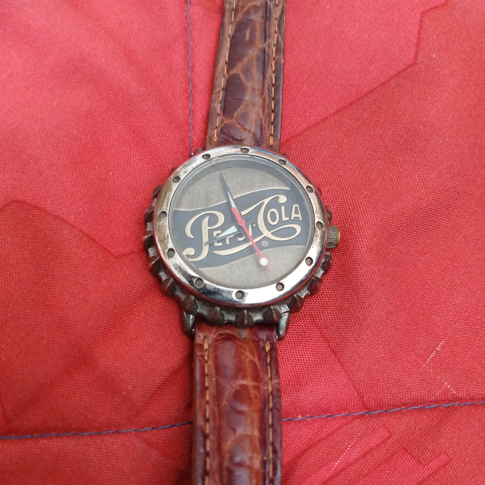 Pepsi Cola Watch Bottle Cap Face needs new battery