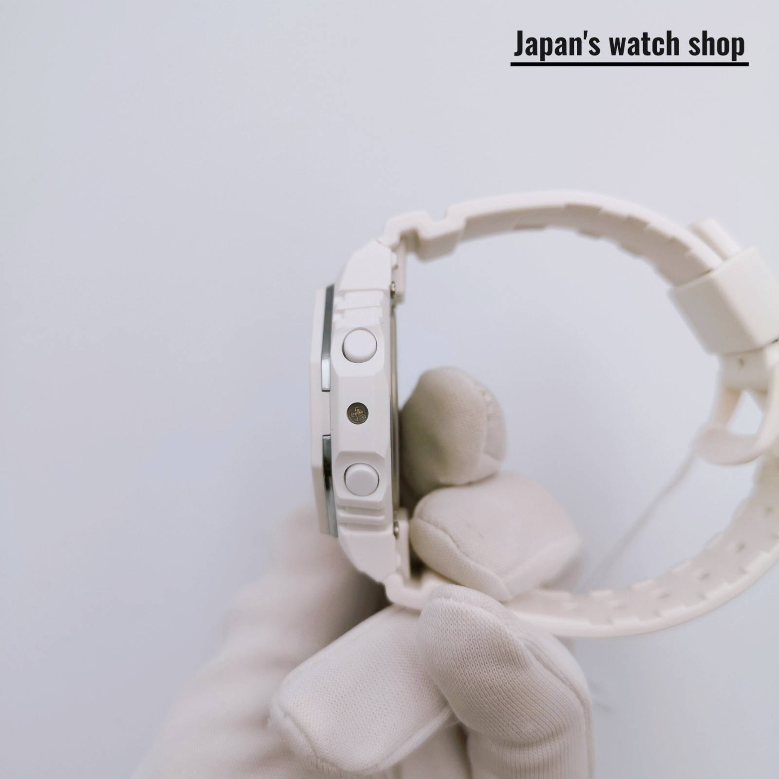 CASIO G-Shock GMA-P2110-7AJF White Quartz Unisex Watch New in Box
