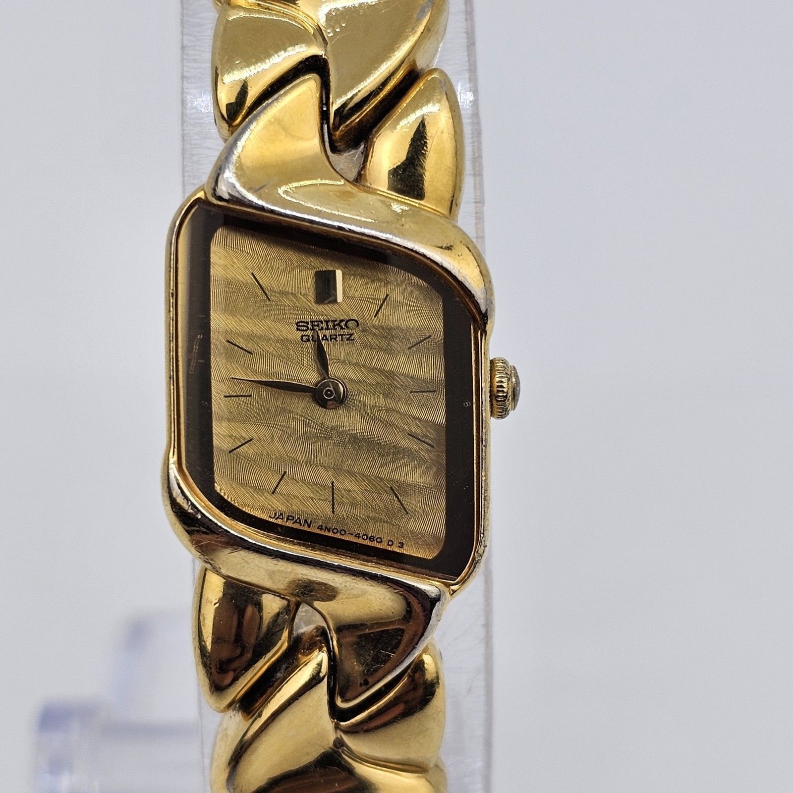Seiko Women’s Watch 16MM Asymmetrical Gold Dial Bracelet Band 7″ New Battery