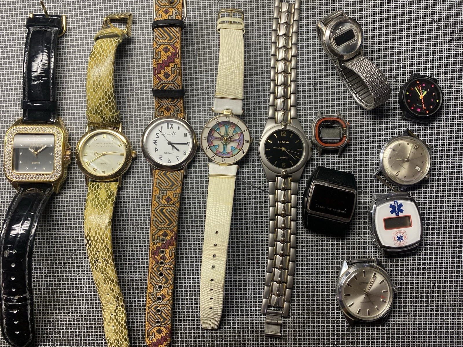Lot of Watches Vintage to Modern Joan Rivers Geneva Parts Or Repair