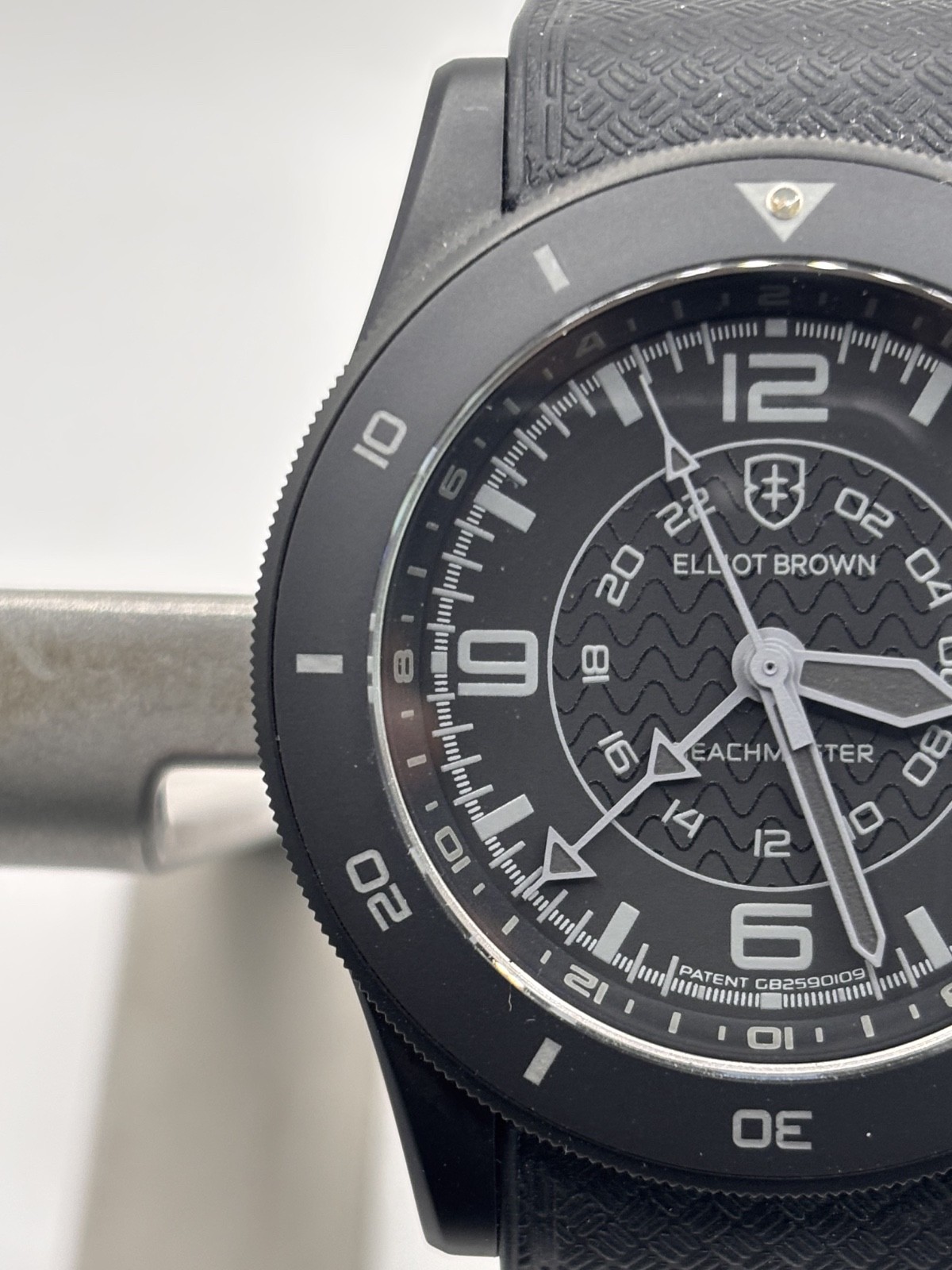 Elliot Brown Beachmaster Professional Blackout (undated) (SH034)