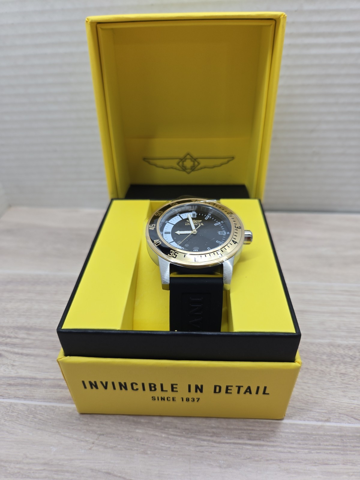 Invicta Specialty Quartz Black and White Dial Men’s Watch 34097
