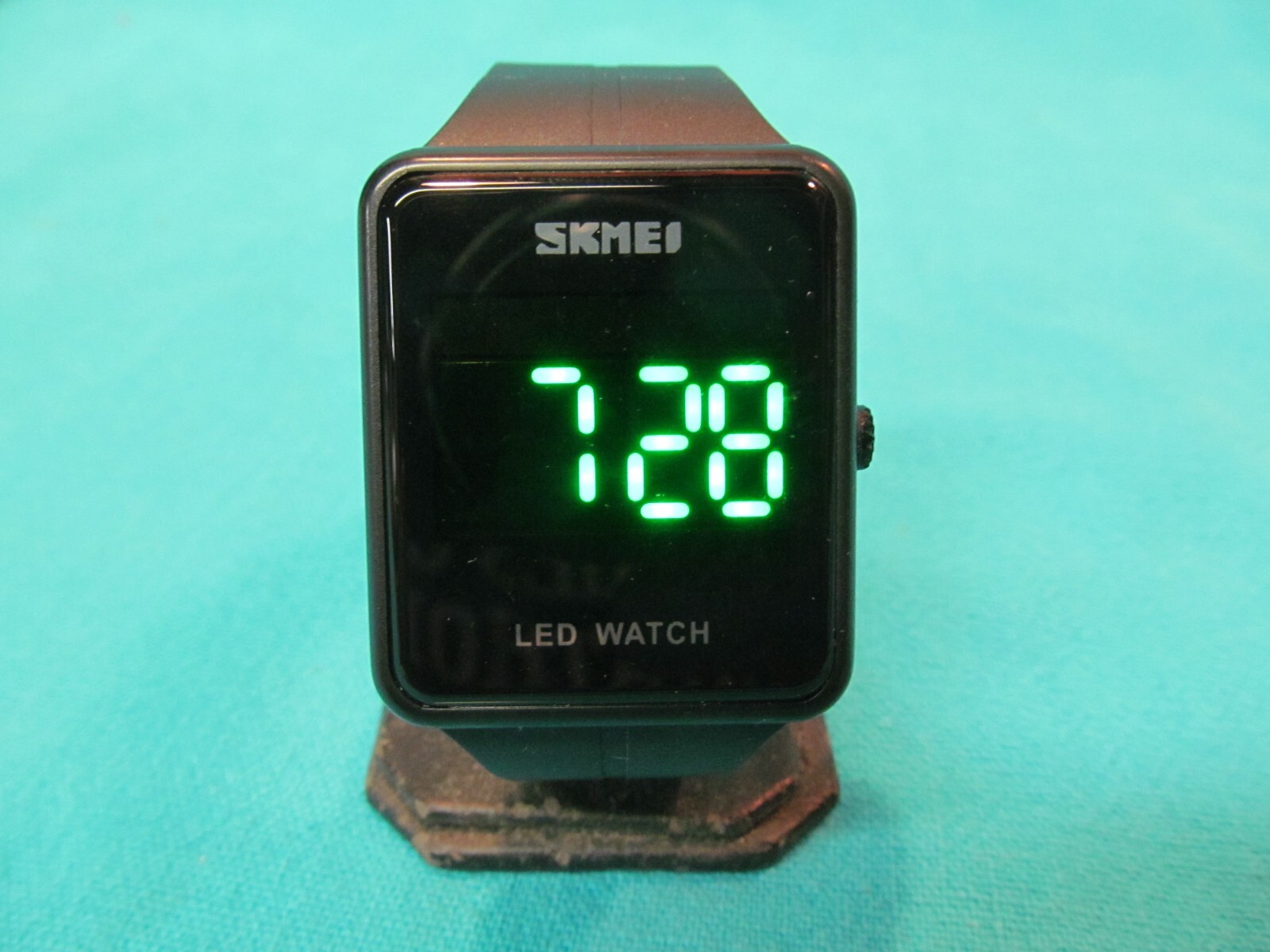 SKMEI GREEN LED WATERPROOF 30M WATCH 1541