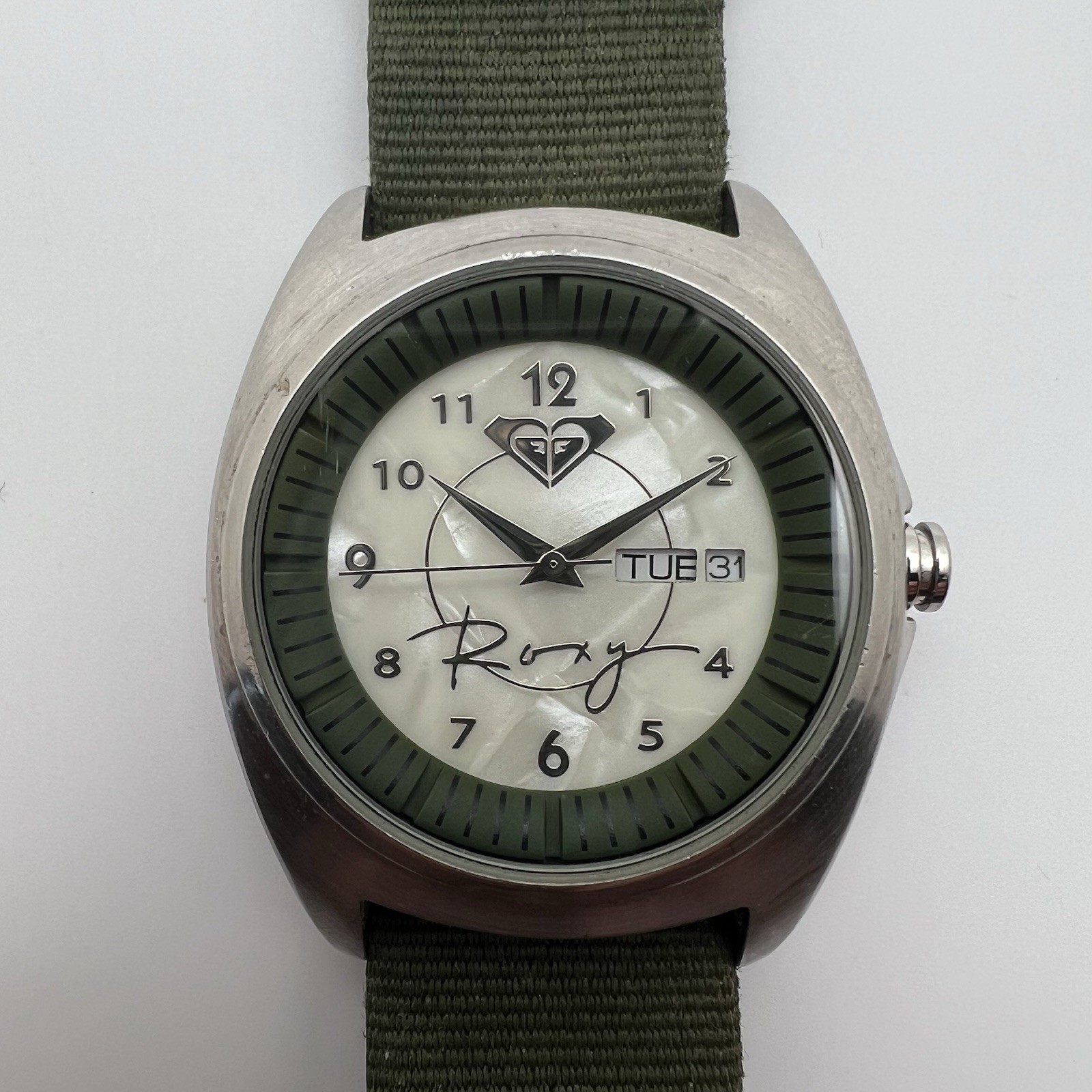 Roxy C.Pearl W063JW White Dial Day Date Green NATO Strap Ladies Watch Tested