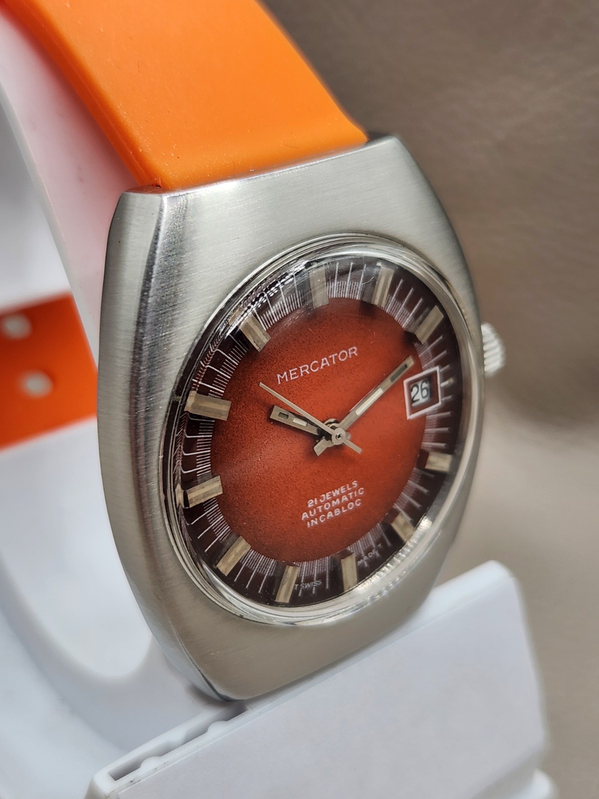 Vintage Men’s Mercator Automatic Swiss Watch Keeps Excellent Time