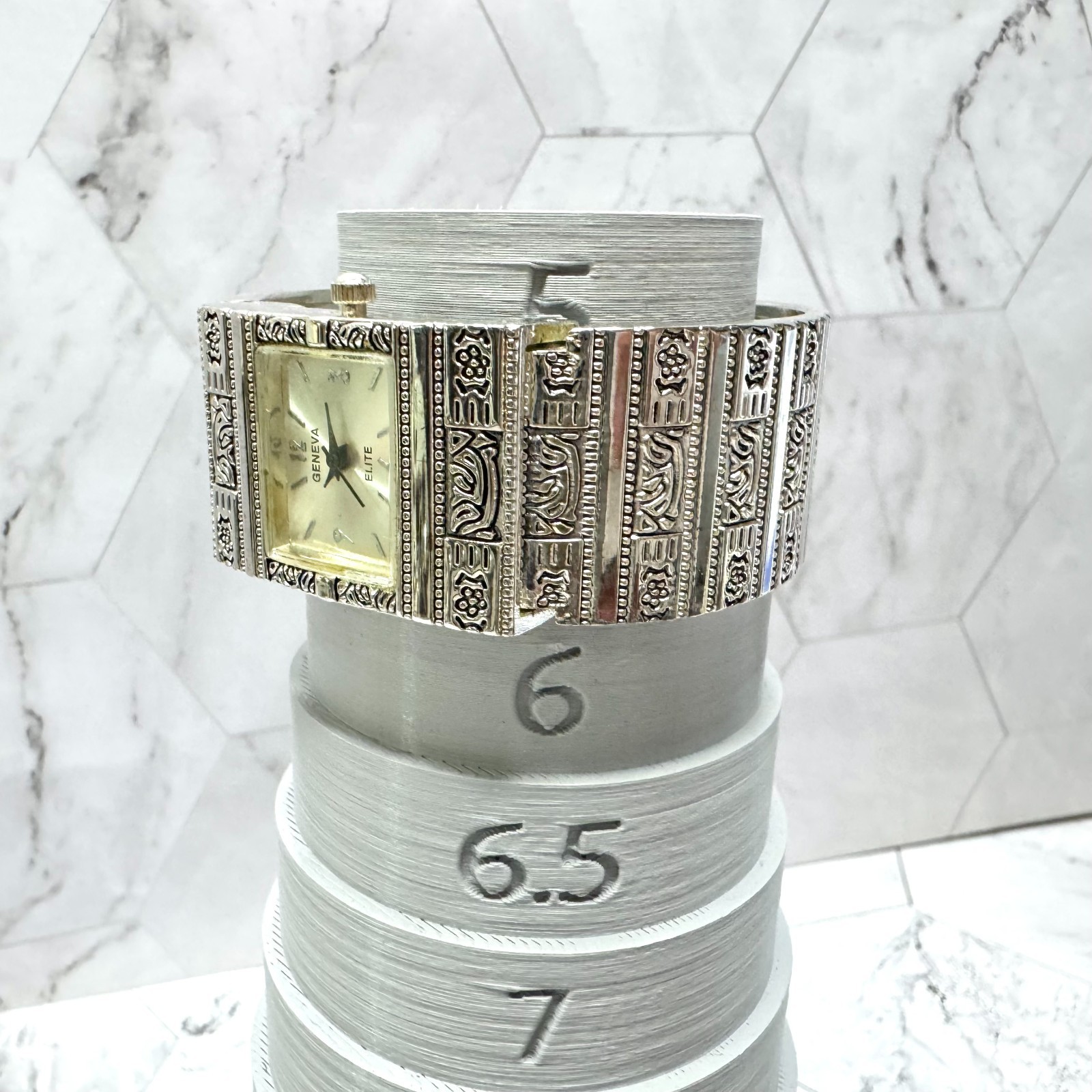 NEW Geneva Elite Women’s Watch Silver Tone MOP Cuff Bangle #2422 New Battery