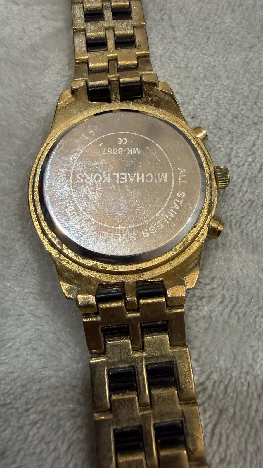 Michael Kors MK-8067 Runway Logo Watch – Gold And Black Stainless Steel