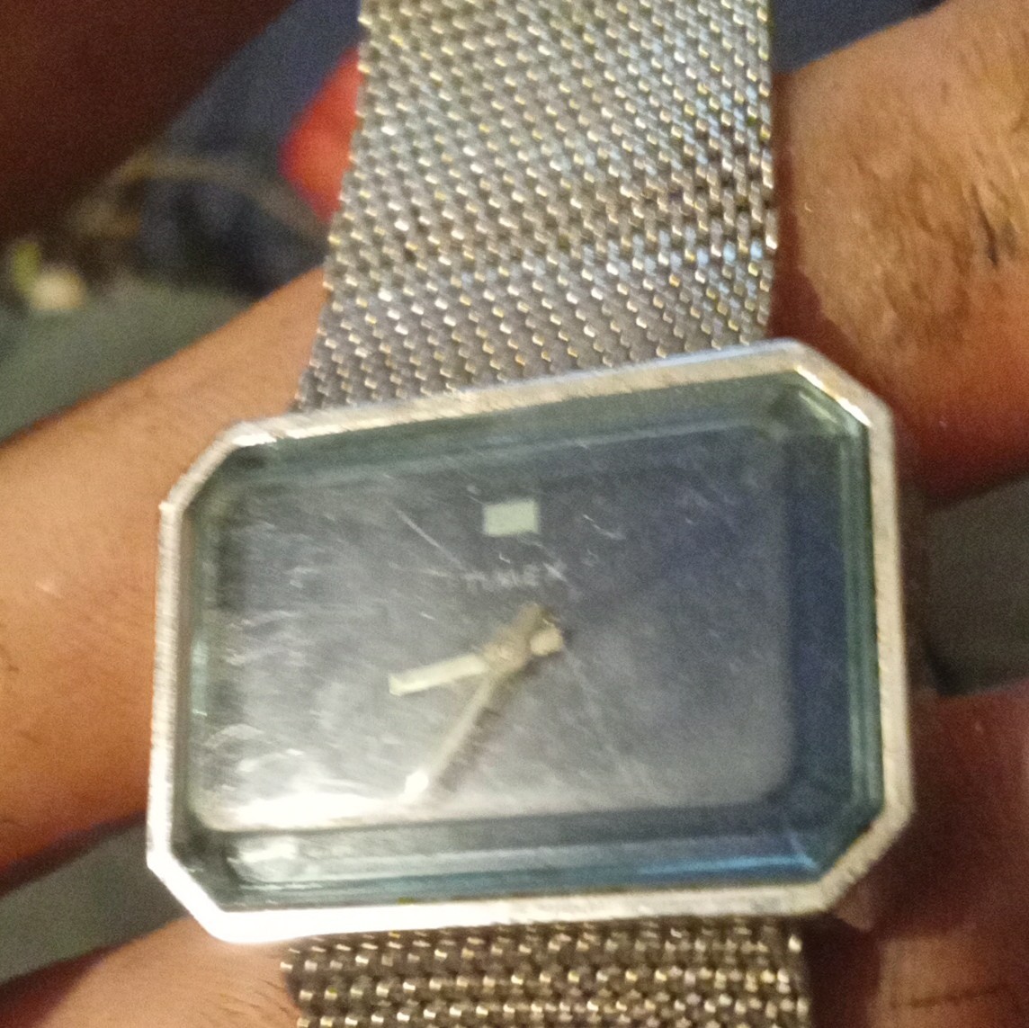 Timex Quartz Vintage 1980s Blue Dial Rectangle 24-27.9mm Silver Mesh