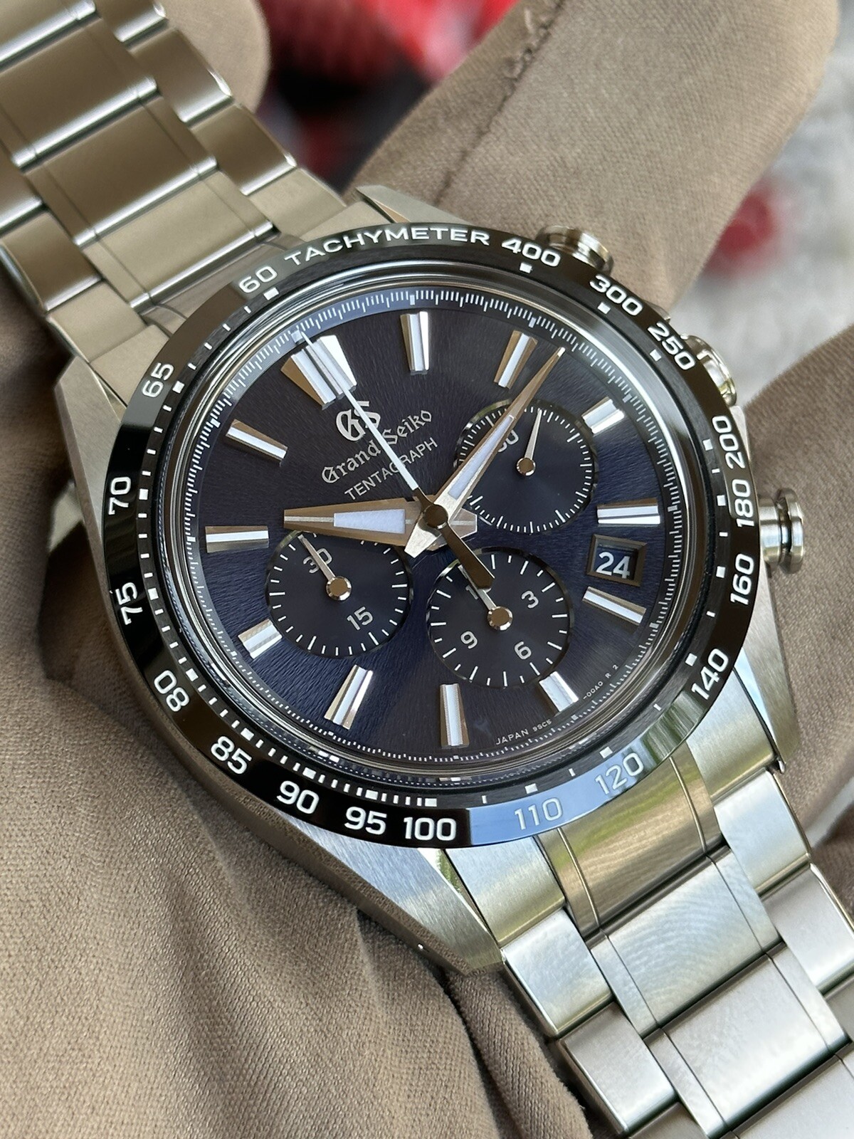 Grand Seiko Evolution 9 Hi-Beat 36000 9SC5 Tentagraph 43.2mm SLGC001 watch 2023