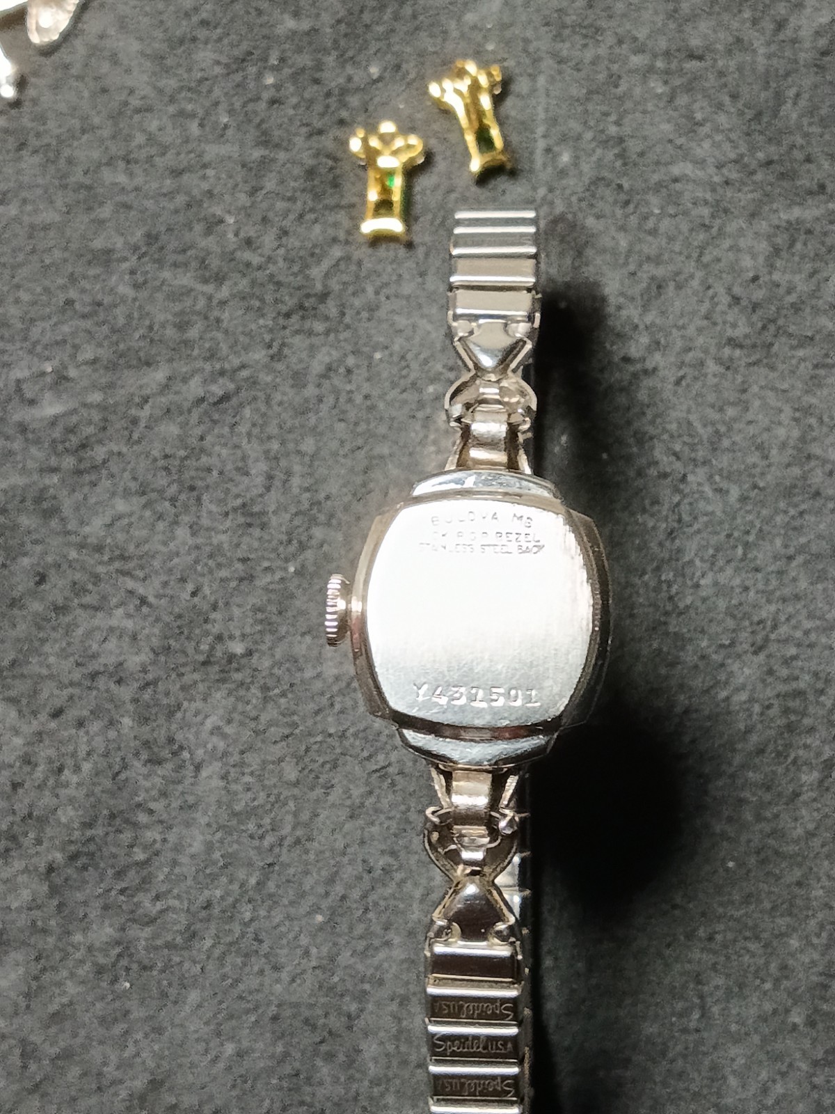 Bulova M6 Women’s Manual Mechanical Cushion Silver Bracelet Watch Mint Condition