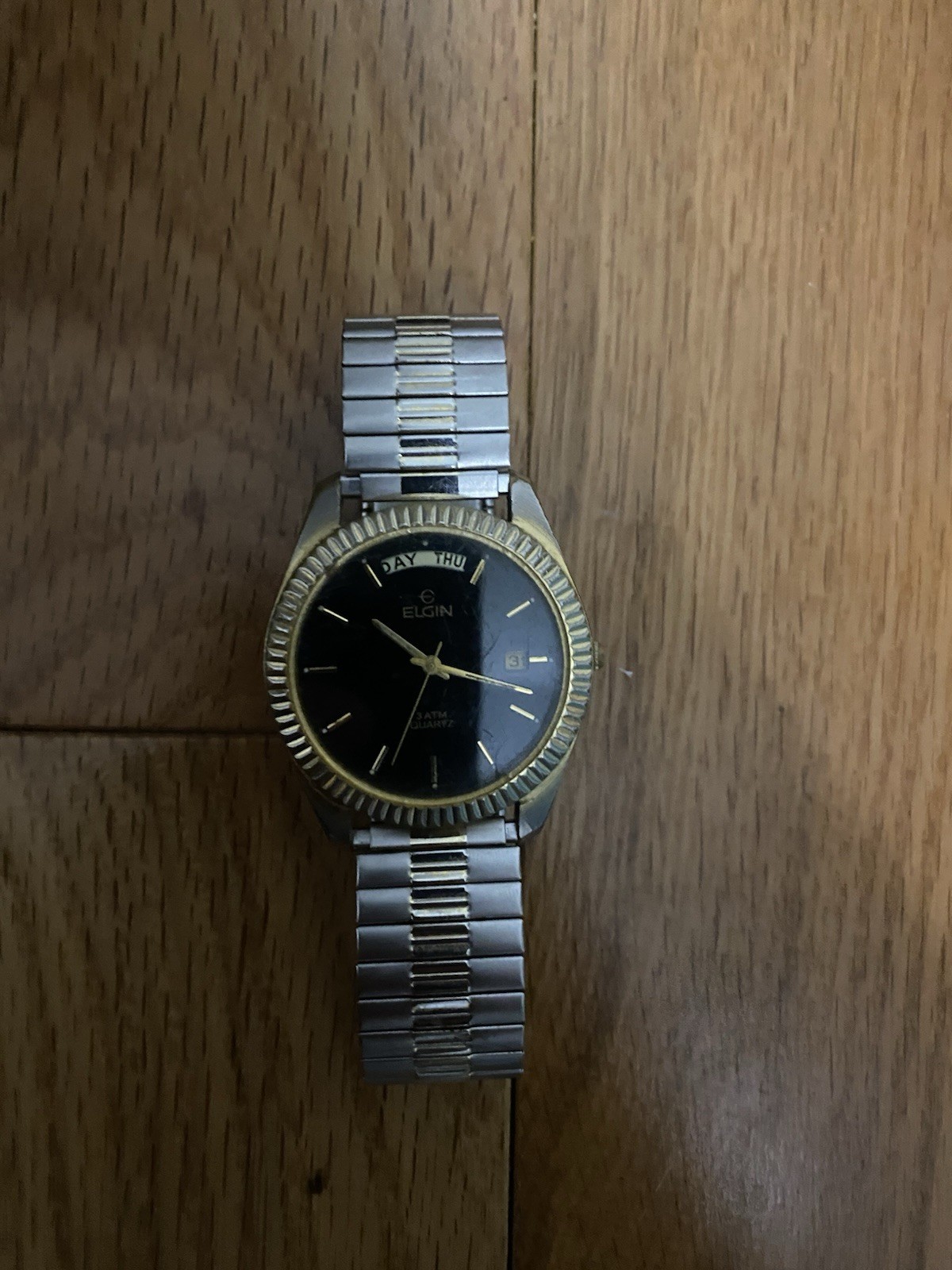 Elgin Men’s Quartz Day/Date Wristwatch Two-Tone 36mm With Box untested