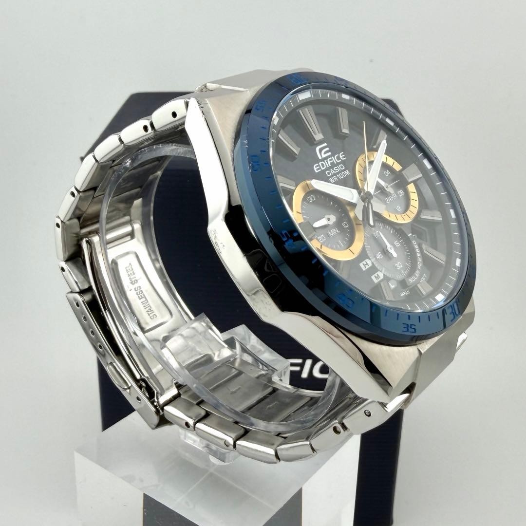 Excellent condition Includes accessories CASIO Edifice EQS 800 Solar Chronograph