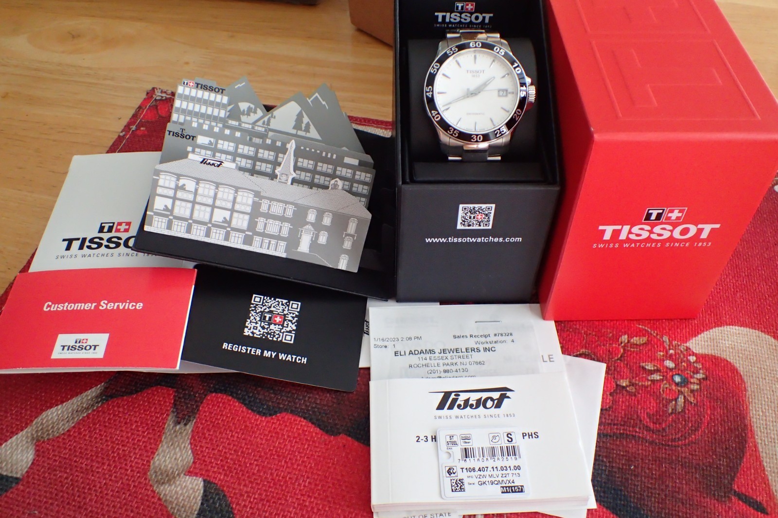 Tissot Mens Watch Stainless Steel Automatic Swiss Made Movement, Bracelet.