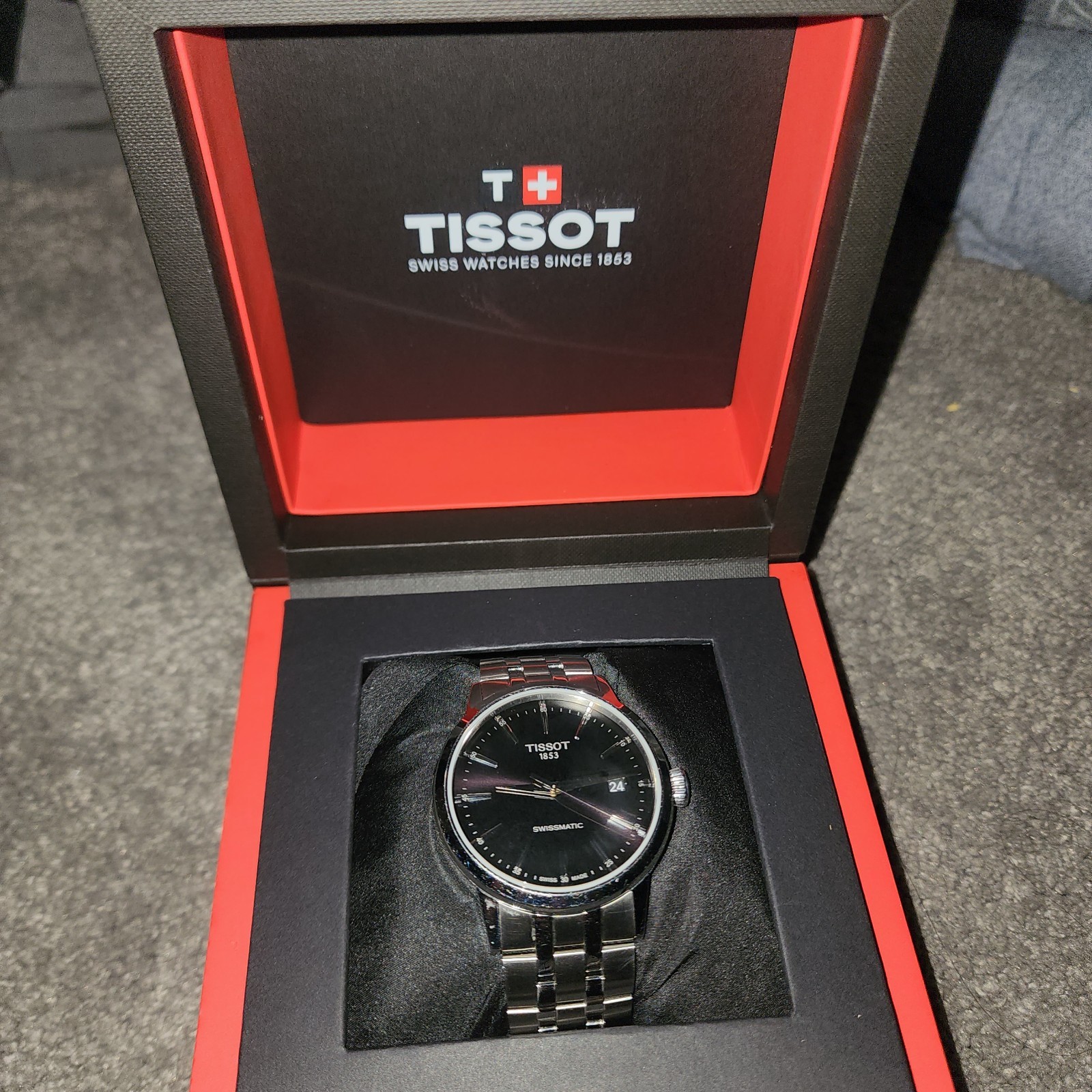 Tissot Swissmatic Men’s Automatic Black Dial Steel Bracelet Date Swiss Made Box
