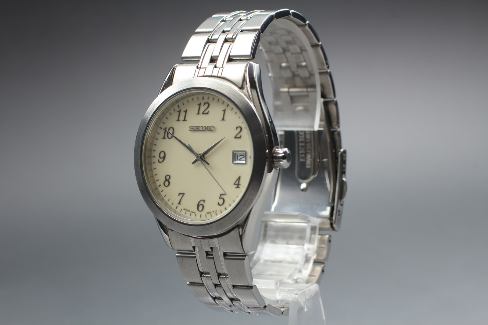 New Batt Seiko 7N42-9100 Qz Mens 37mm Watch Vintage 1993 Near MINT From JAPAN