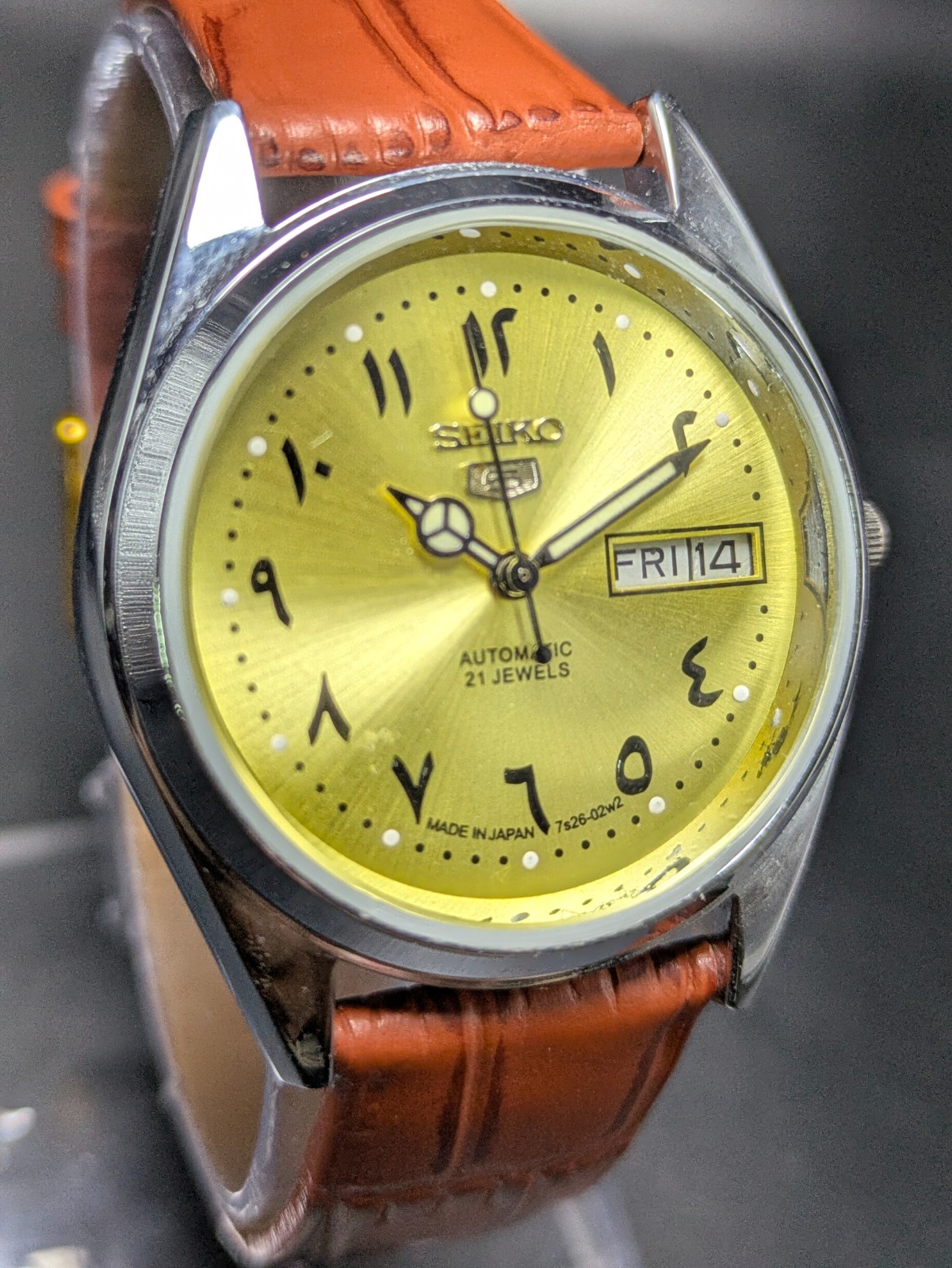 Vintage Seiko 5 automatic day date movement no. 6309A japan made men’s watch