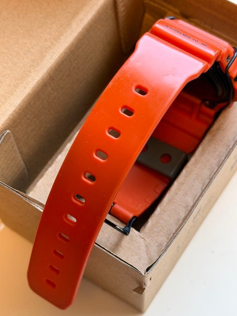 Collaboration G SHOCK N.HOOLYWOOD Limited Speed Orange DW 5600