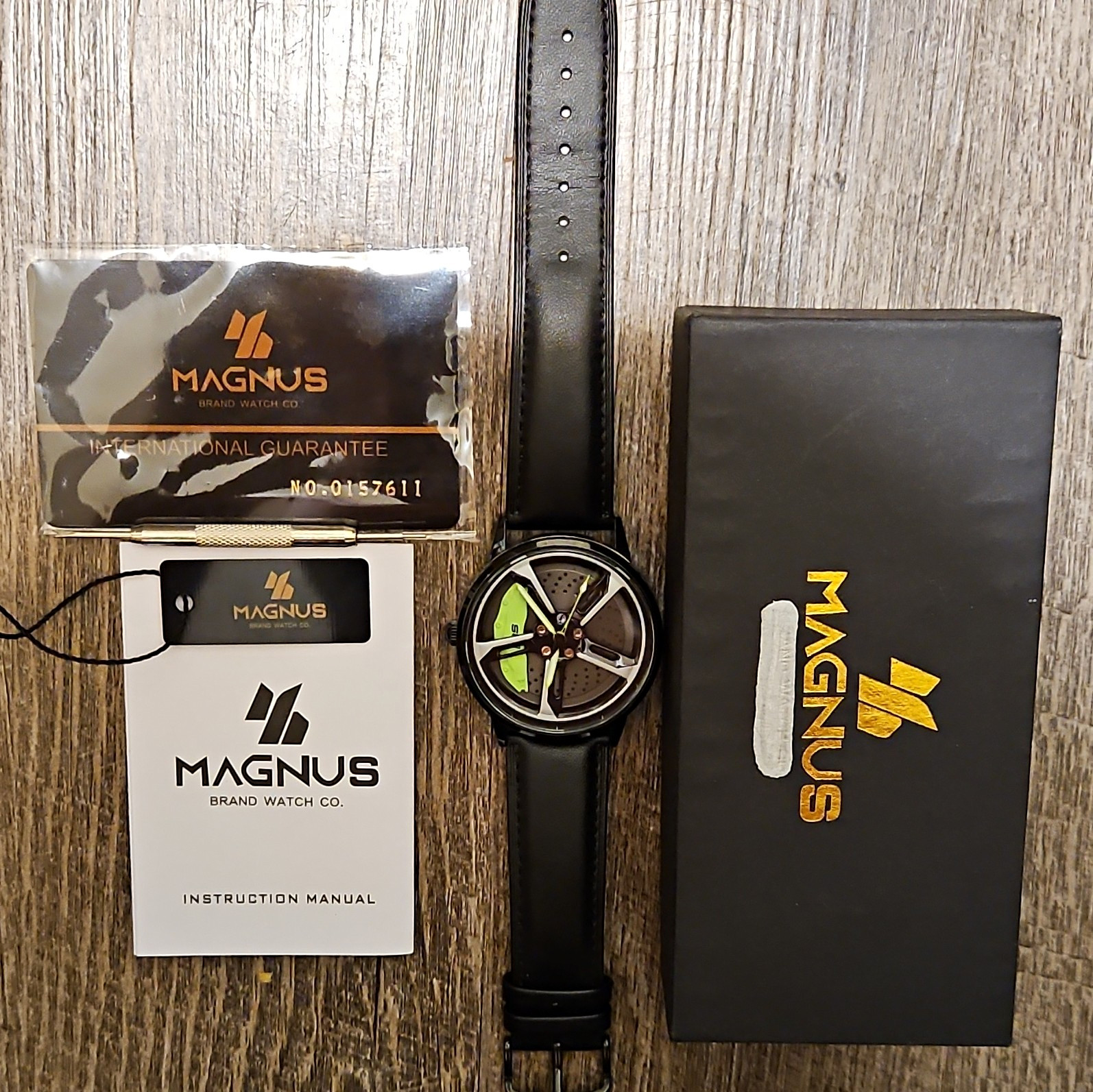 Magnus RS Men’s Quartz Analog 3 ATM Black Leather Strap 22mm w/ Box Papers