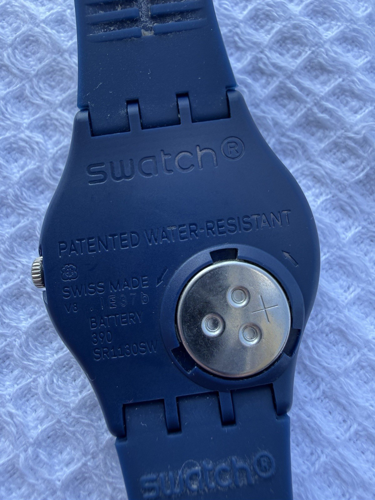 Swatch Swiss Analog Quartz Watch Blue Dial Day/Date Blue Silicone Strap