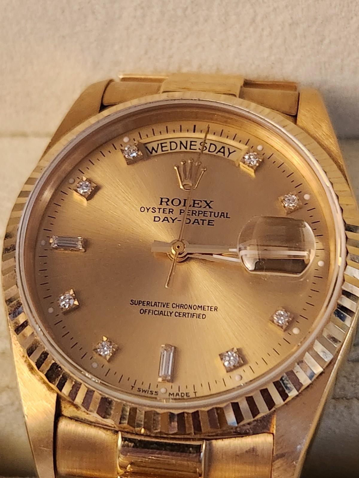 UNPOLISHED NO-STRETCH ROLEX DAY-DATE 18238 FACTORY DIAMOND DIAL 18K YELLOW GOLD