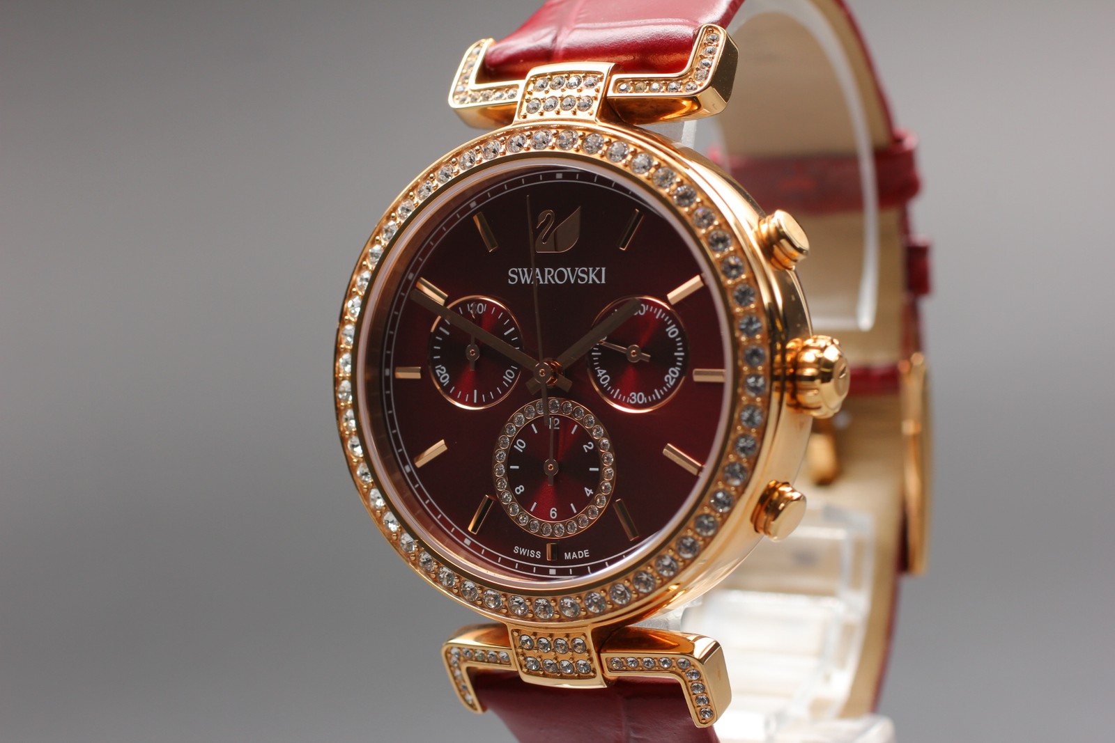 Top MINT Swarovski Chronograph Swiss Made Quartz Red Rose Gold Watch From JAPAN