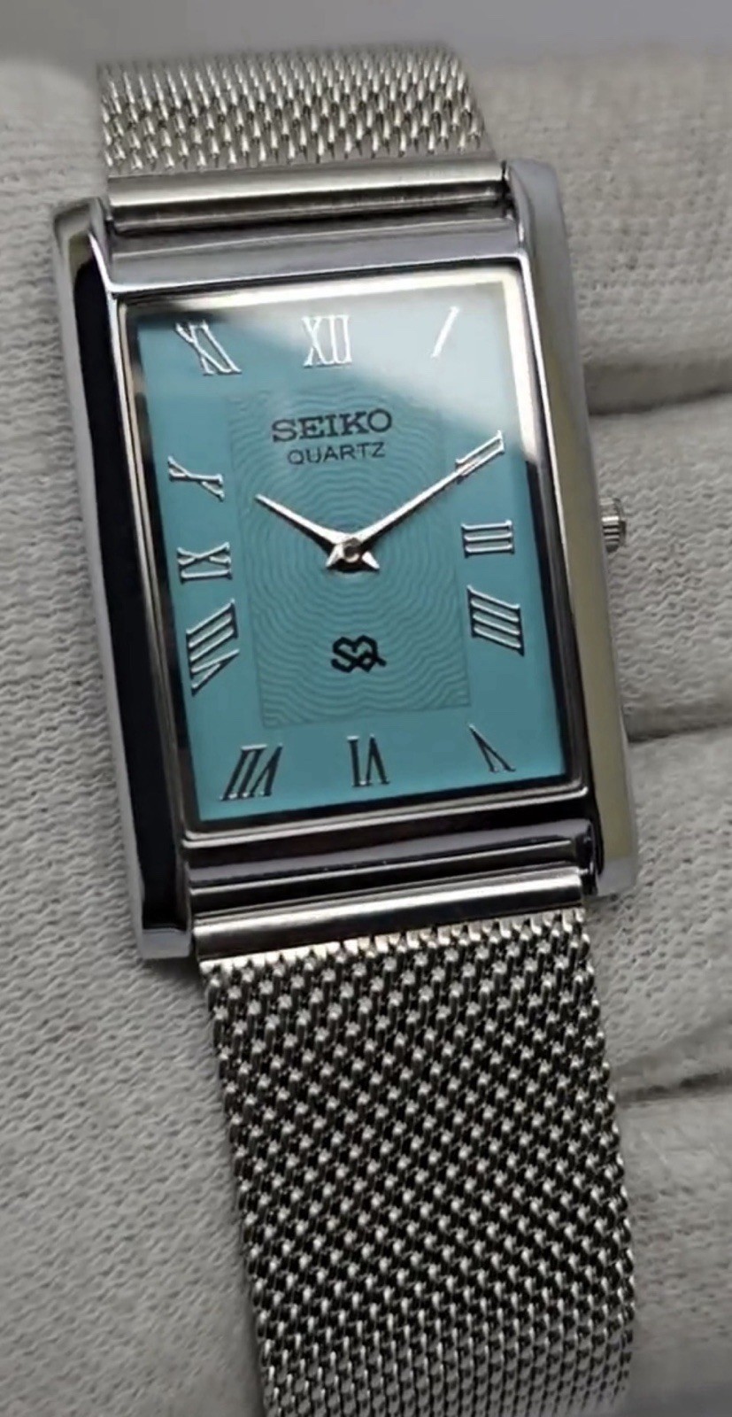 Vintage Seiko Quartz 1982 Tank Slim Men steel Rectangle Refurbished Japanese