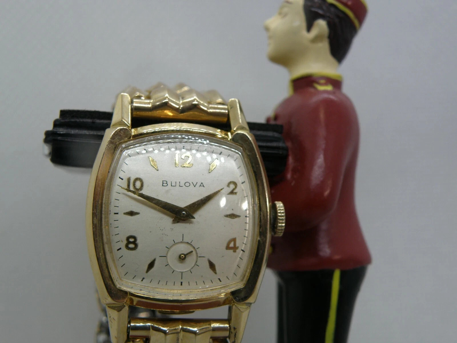 Ultra Rare Vintage 1952 Bulova *Academy Award YY* Mens Watch