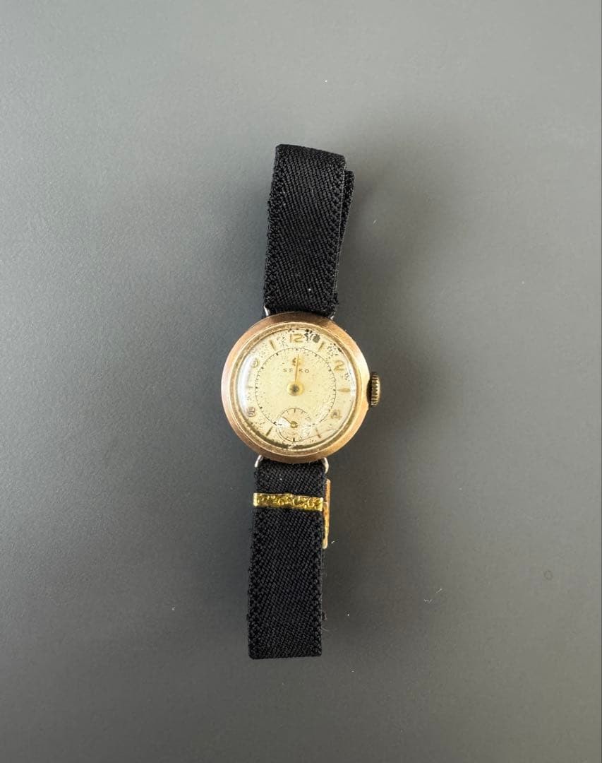 Seiko 1940s Antique 14K Wristwatch Vintage SEIKO