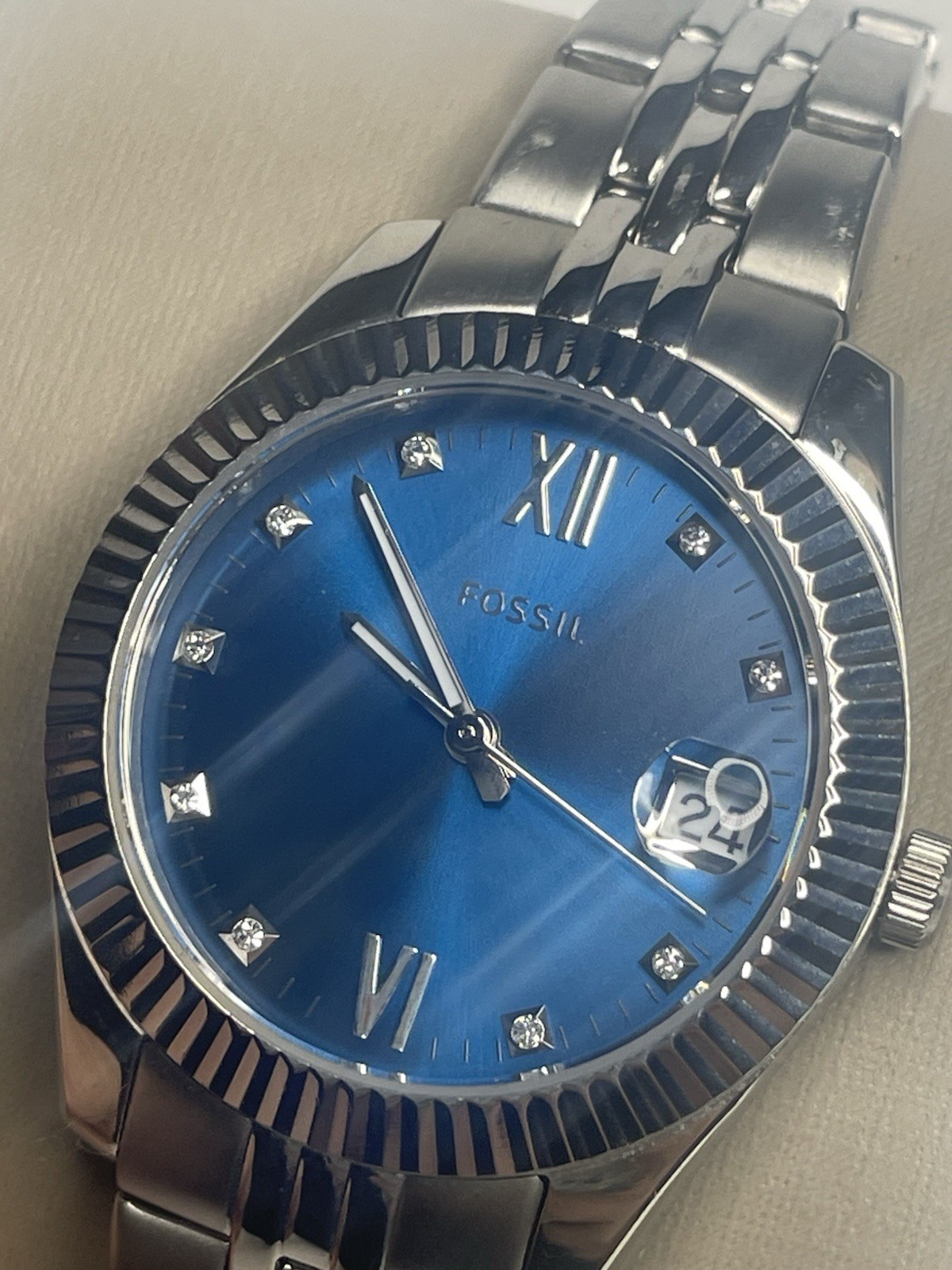 Fossil Scarlette Royal Oyster Stainless Steel Watch Blue Silver Gemstones ES4902