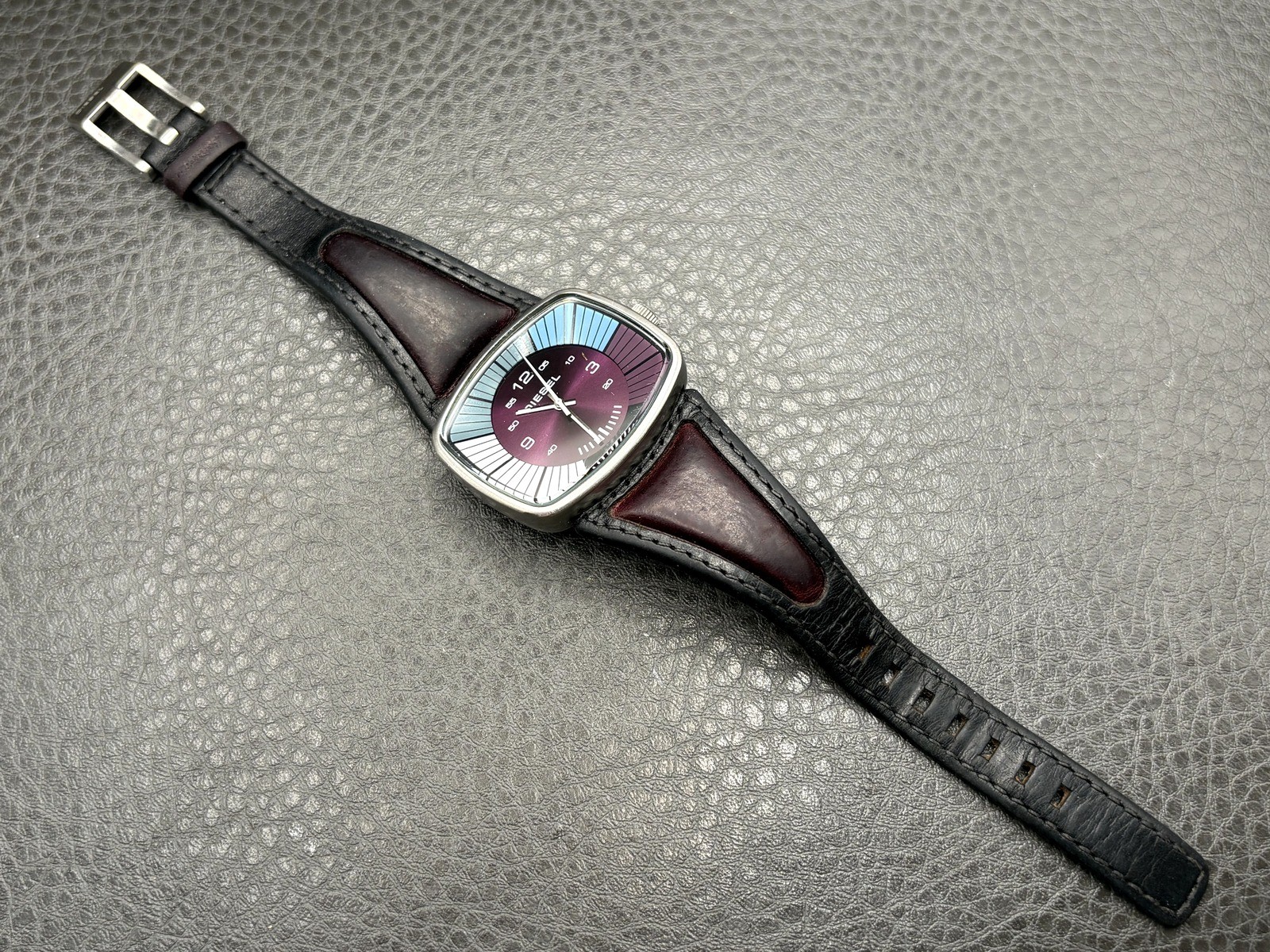 Diesel DZ3025 Men’s Square Dial Blue Purple Leather Strap Watch NEEDS BATTERY