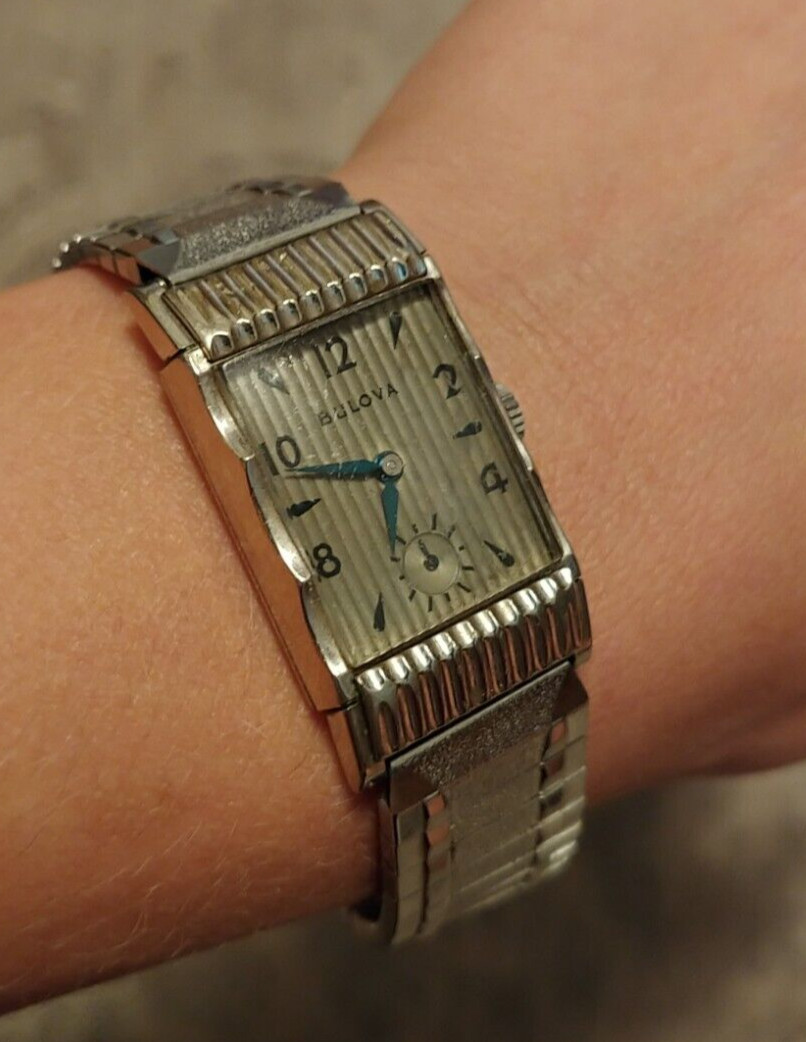 Vintage 1950s Men’s Bulova USA ‘Academy Award’ Winding Wrist Watch – 10K gold