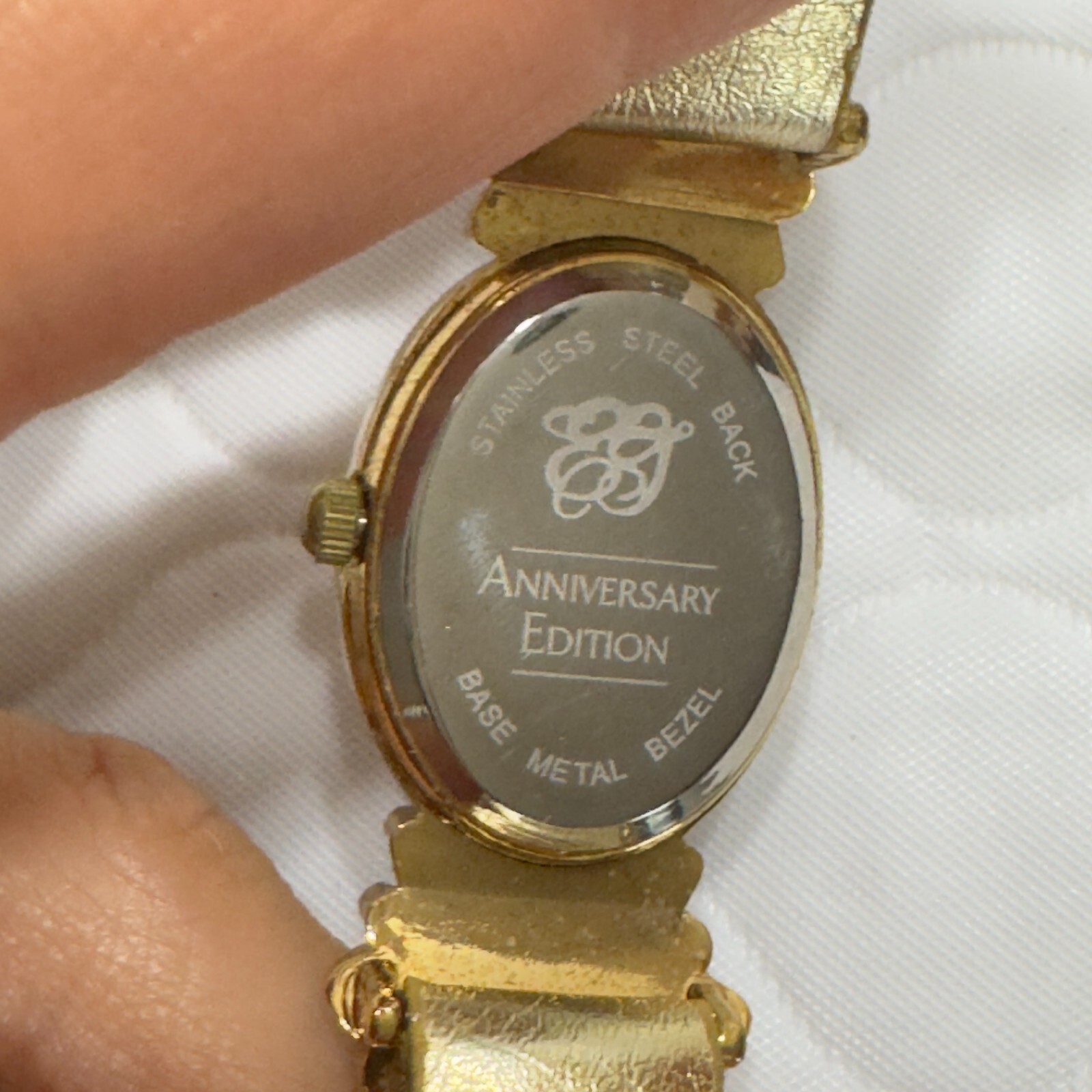 ELIZABETH TAYLOR WHITE DIAMONDS Floral Rhinestone Gold Anniversary Watch in Box