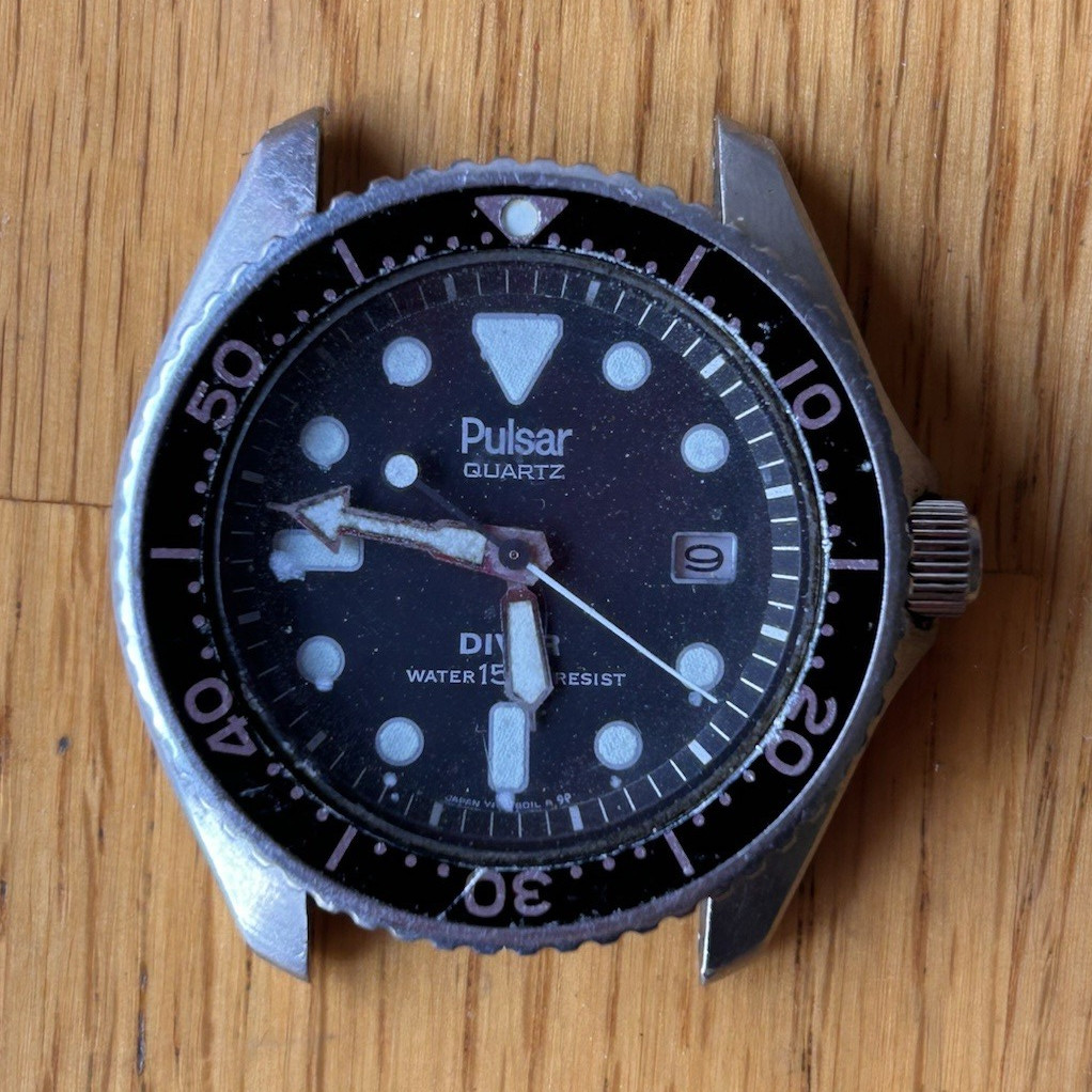 Pulsar Diver Quartz Wristwatch Black Dial y112-6019 Rotating Bezel for parts