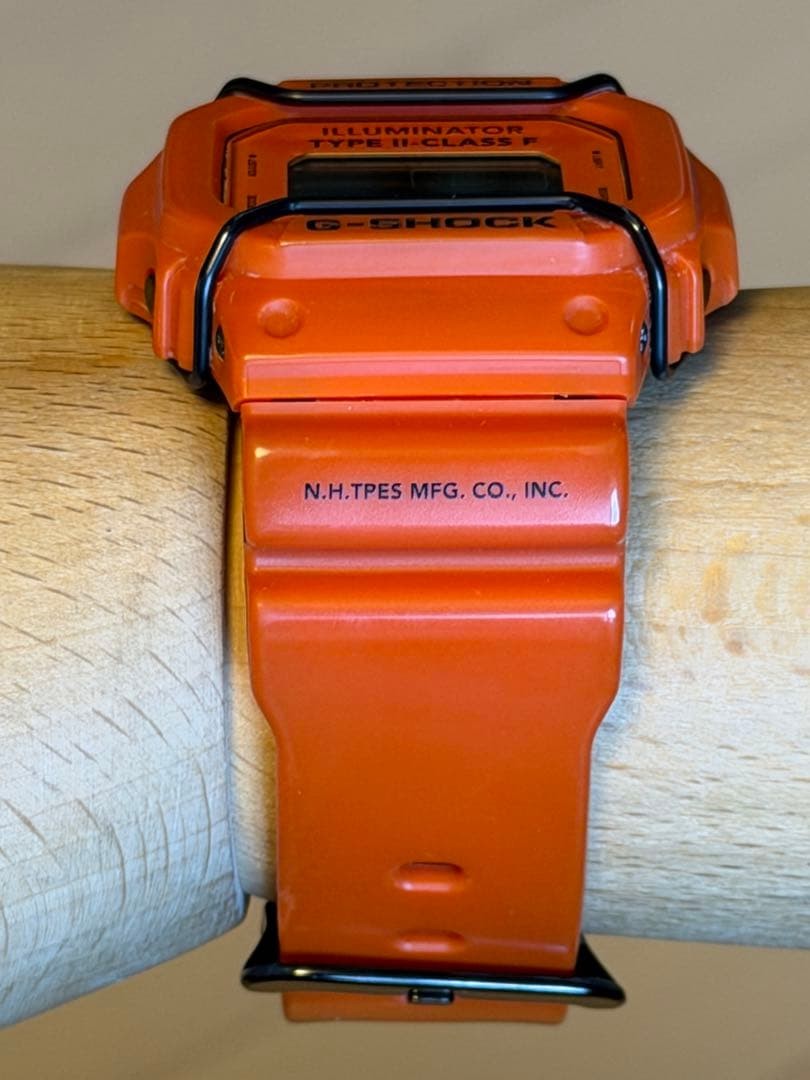 Collaboration G SHOCK N.HOOLYWOOD Limited Speed Orange DW 5600