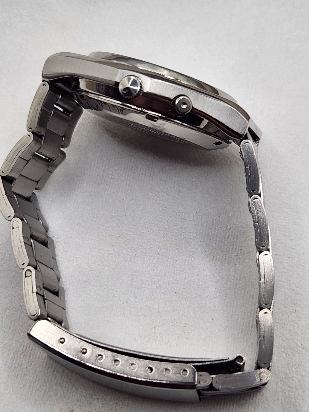 Vintage Orient Crystal Automatic Men’s Watch 21 Jewels- Runs Keeps Good Time